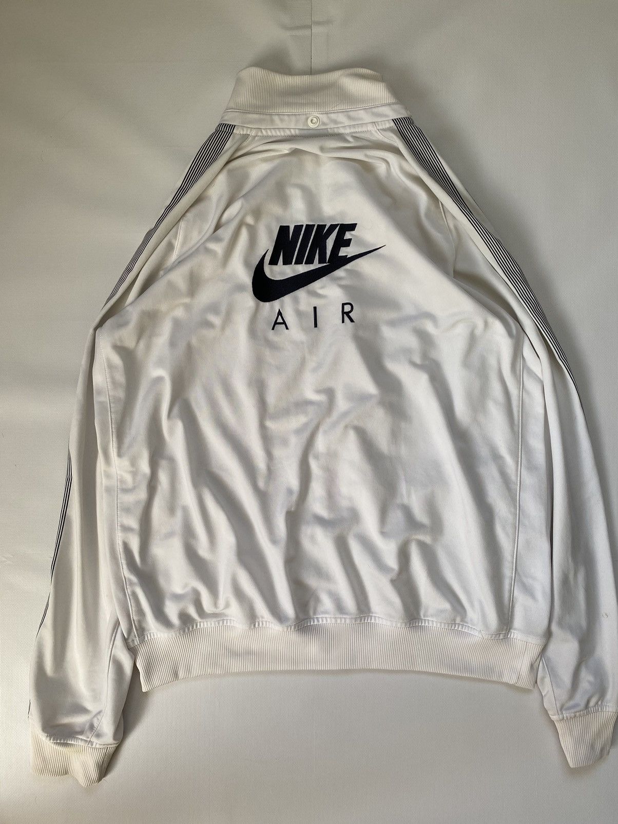 Nike Nike Vintage Zip up BOG LOGO ON THE BACK NIKE AIR Size US L / EU 52-54 / 3 - 2 Thumbnail