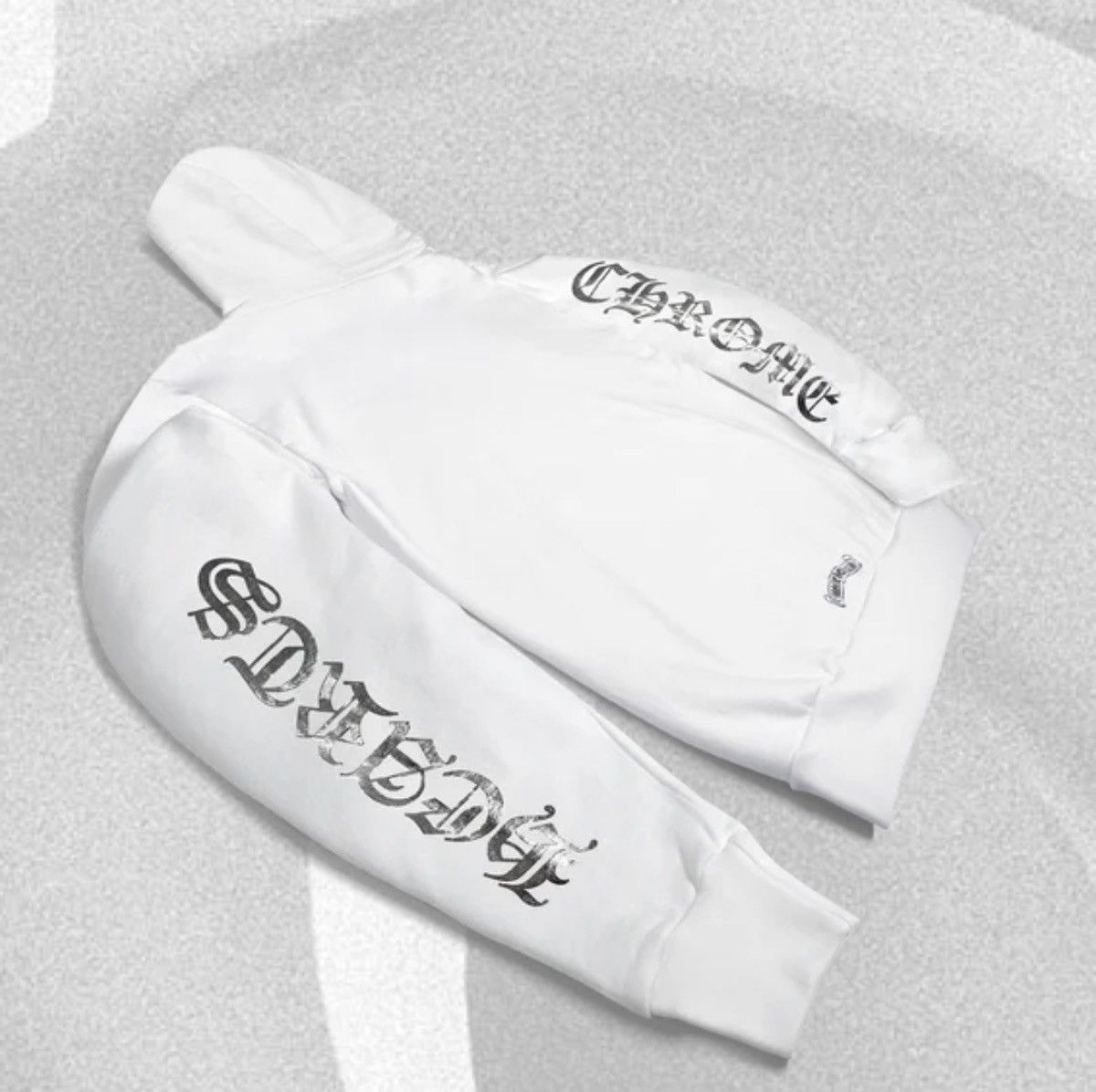 Chrome Hearts Chrome Hearts White Foil Hoodie Online Exclusive Size US L / EU 52-54 / 3 - 2 Thumbnail