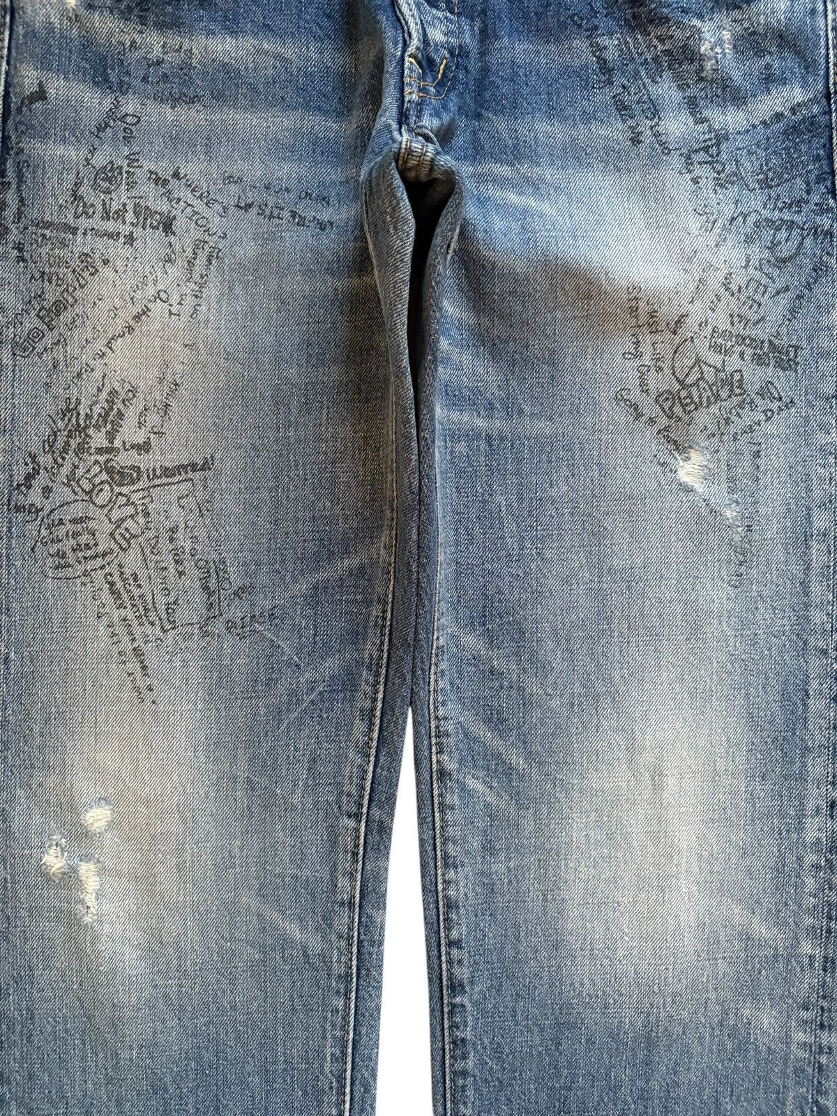 Japanese Brand Vintage Japanese Brand Printed Faded Wash Distressed Jeans Size US 30 / EU 46 - 5 Thumbnail