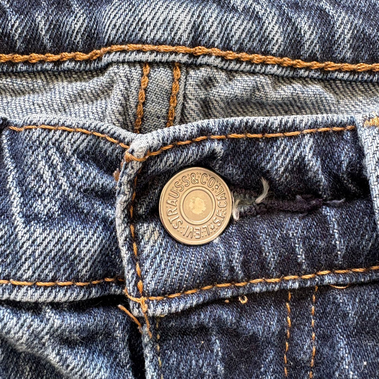 Levi's Vintage Levi Strauss 31 x 30 Men's Denim Jeans Size US 31 - 6 Thumbnail