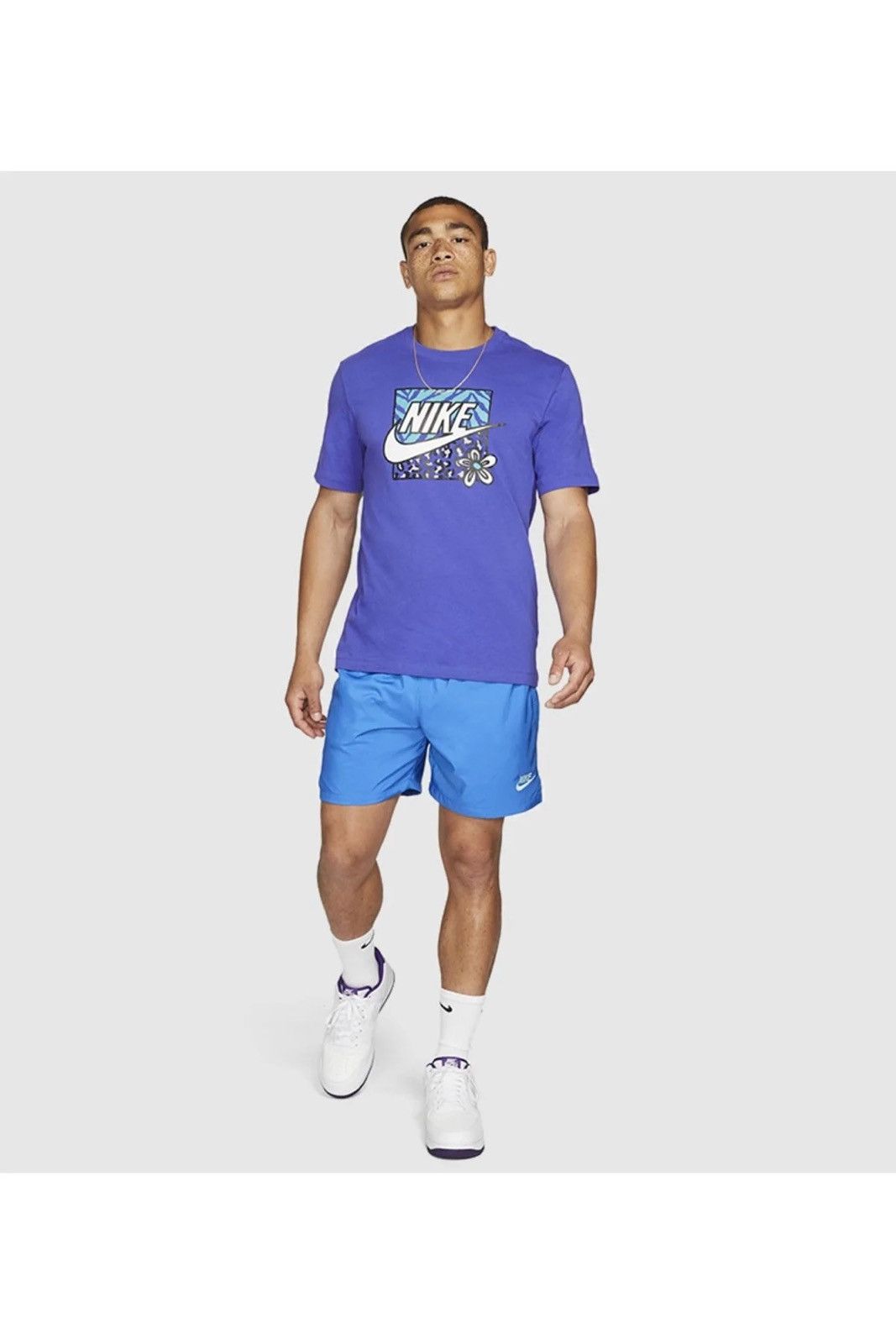 Nike Nike Floral Swoosh Logo Cotton T Shirt Mens M Purple Size US M / EU 48-50 / 2 - 2 Thumbnail