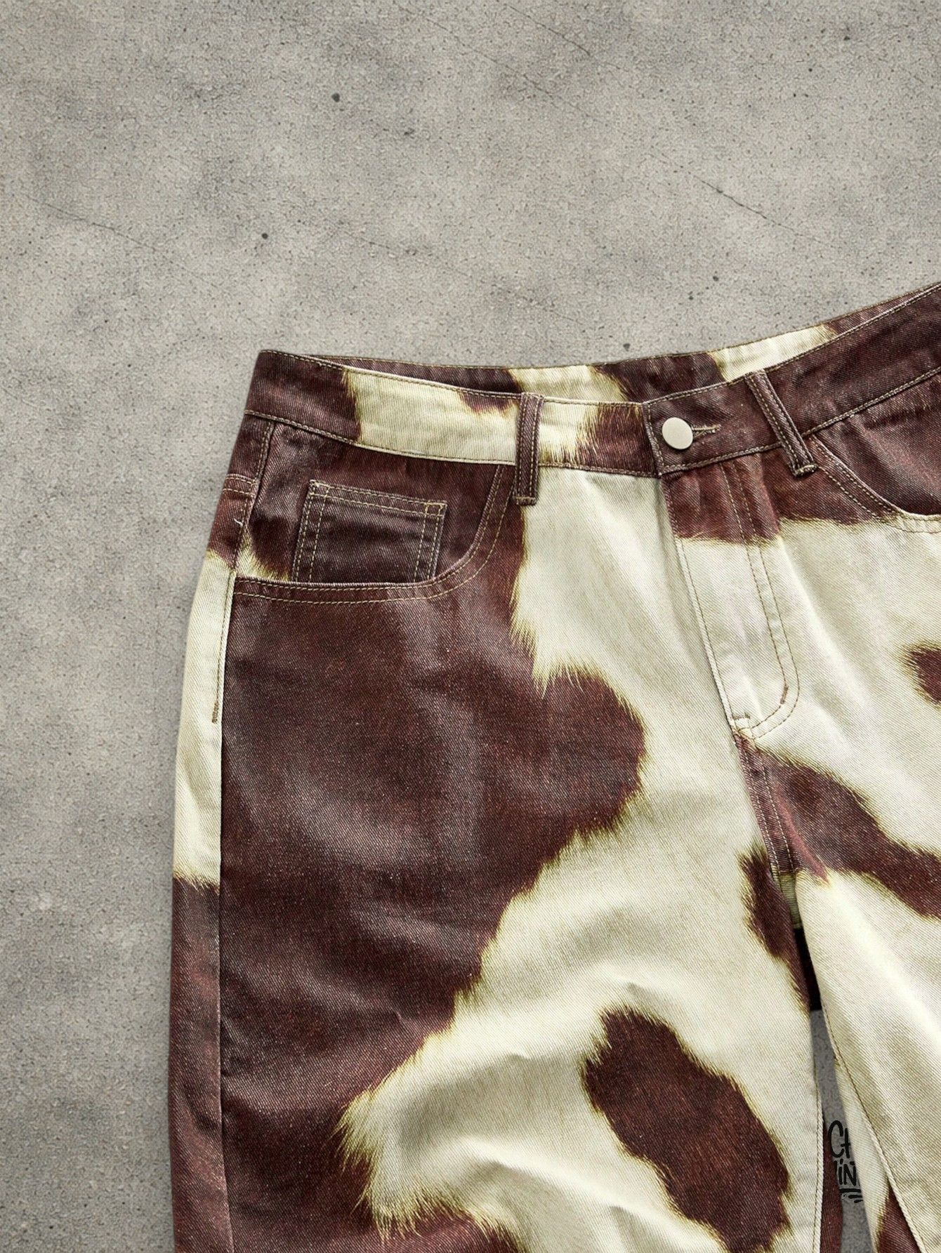 Japanese Brand Cow design shorts Size US 32 / EU 48 - 3 Thumbnail
