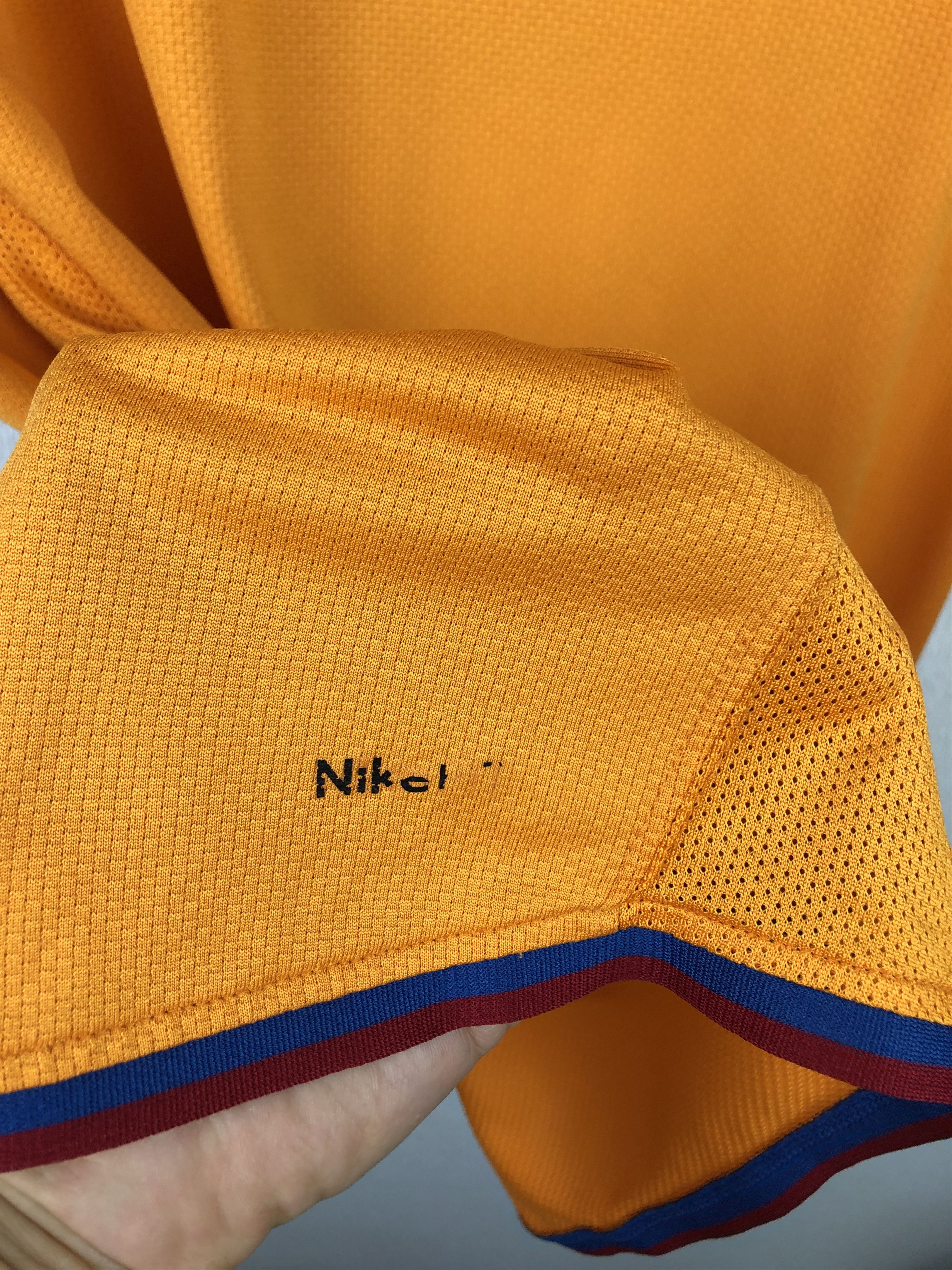 Nike Barcelona football shirt 2006 Soccer Nike Jersey Camiseta Size US L / EU 52-54 / 3 - 9 Thumbnail
