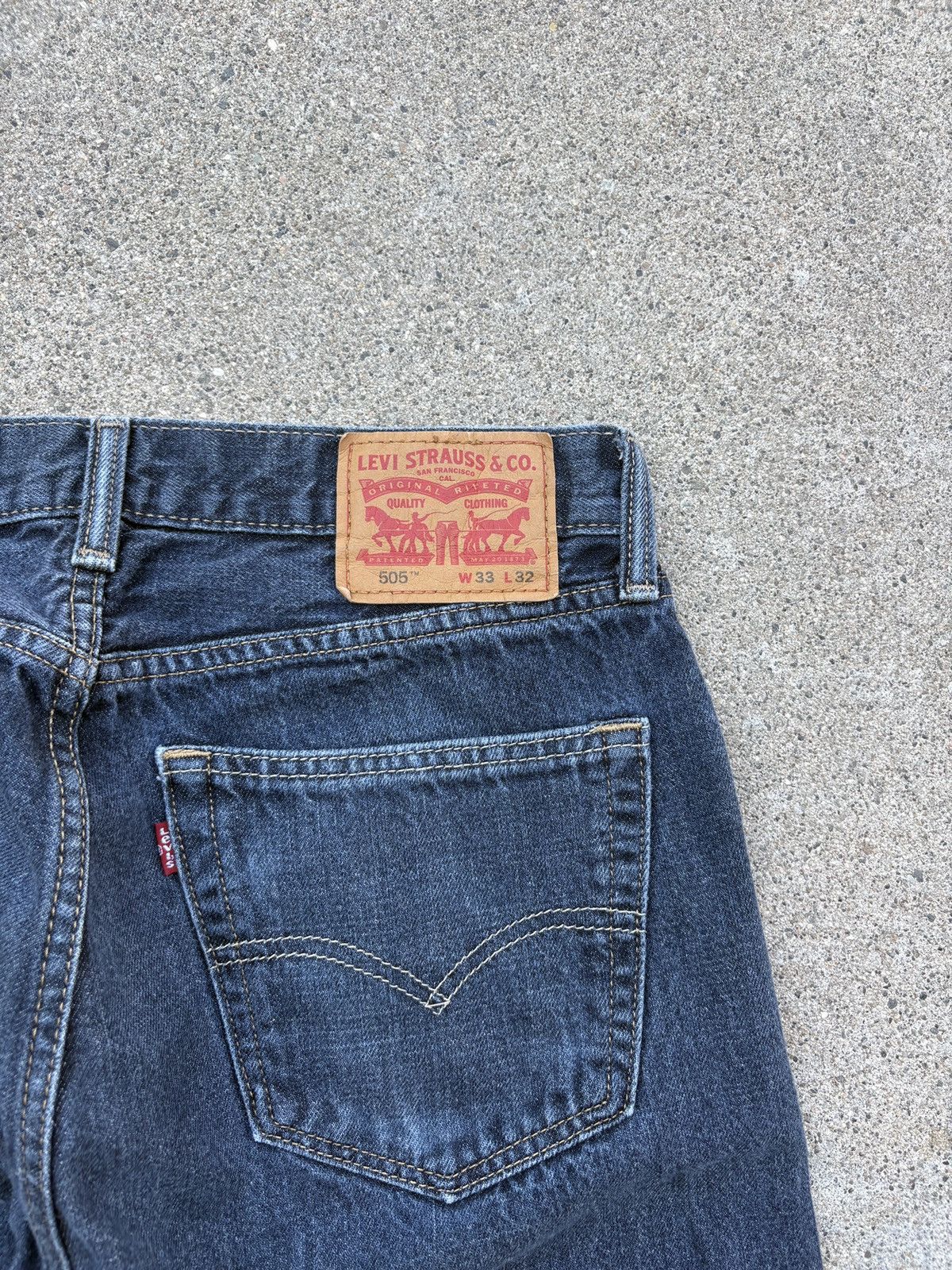 Levi's Vintage Y2K 505’ Levis Regular Fit M. Indigo Jeans Sz. 33x32 Size US 33 - 3 Thumbnail