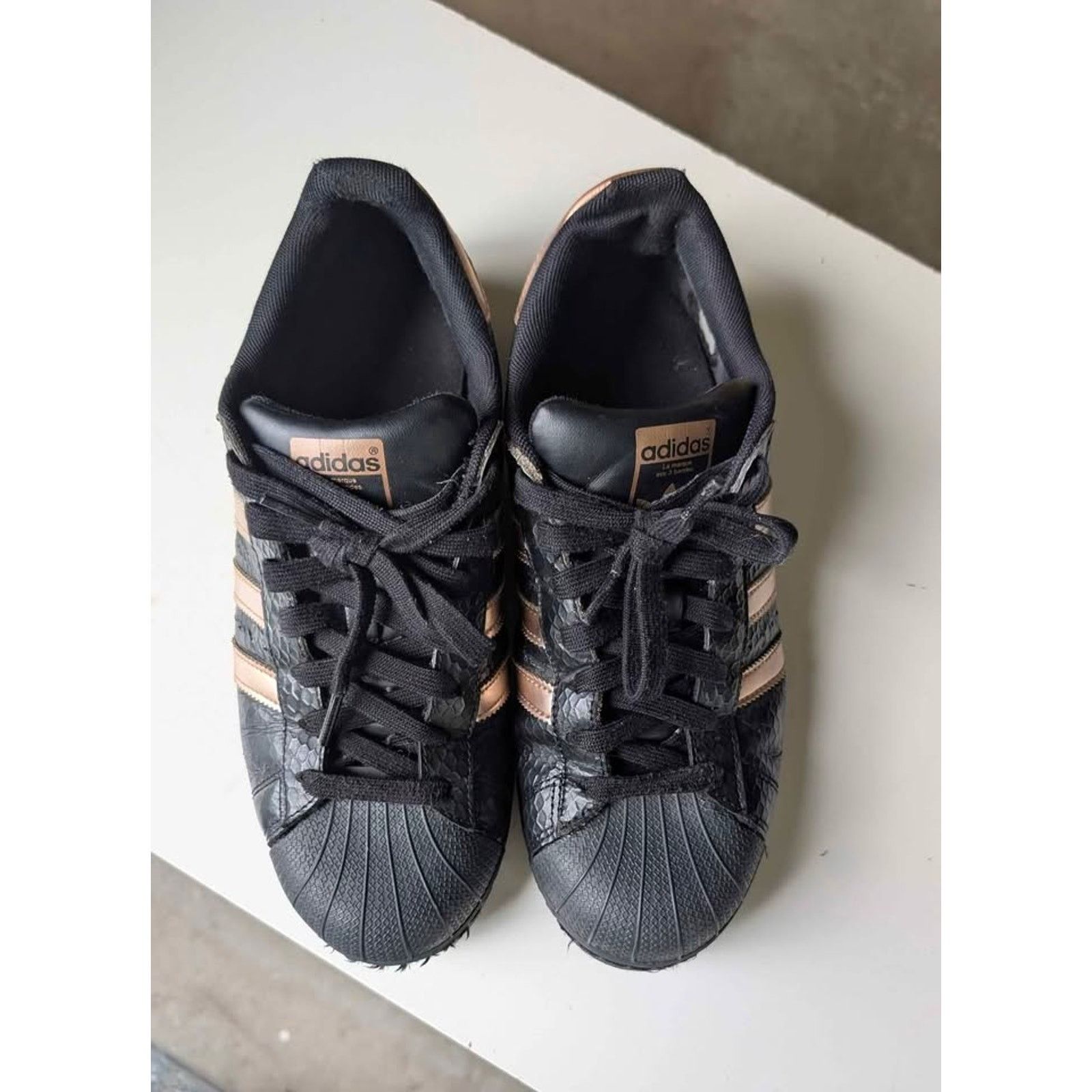 Adidas Adidas Superstar Black and Rose Gold Women's Size 10 Size US 10 / IT 40 - 5 Thumbnail