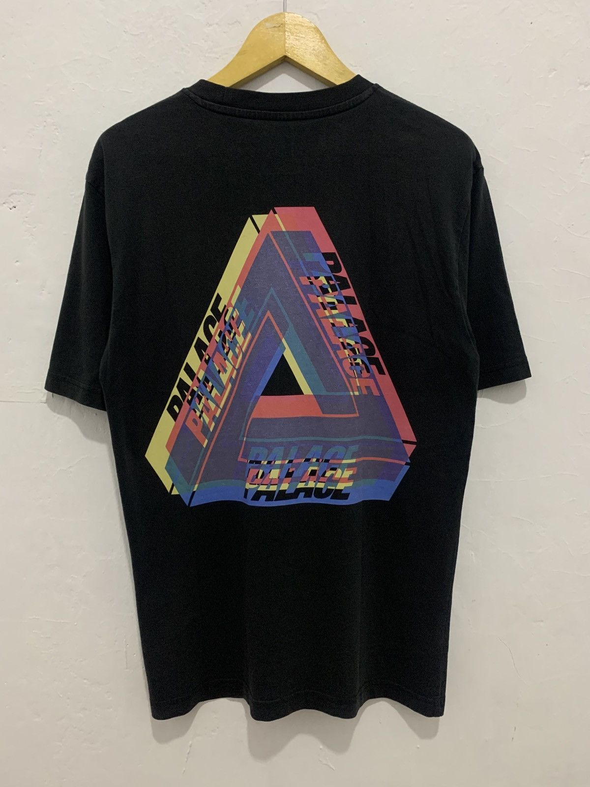Fucking Awesome × Palace Palace Tri-ferg Colour Blur T-Shirt Size US M / EU 48-50 / 2 - 2 Thumbnail