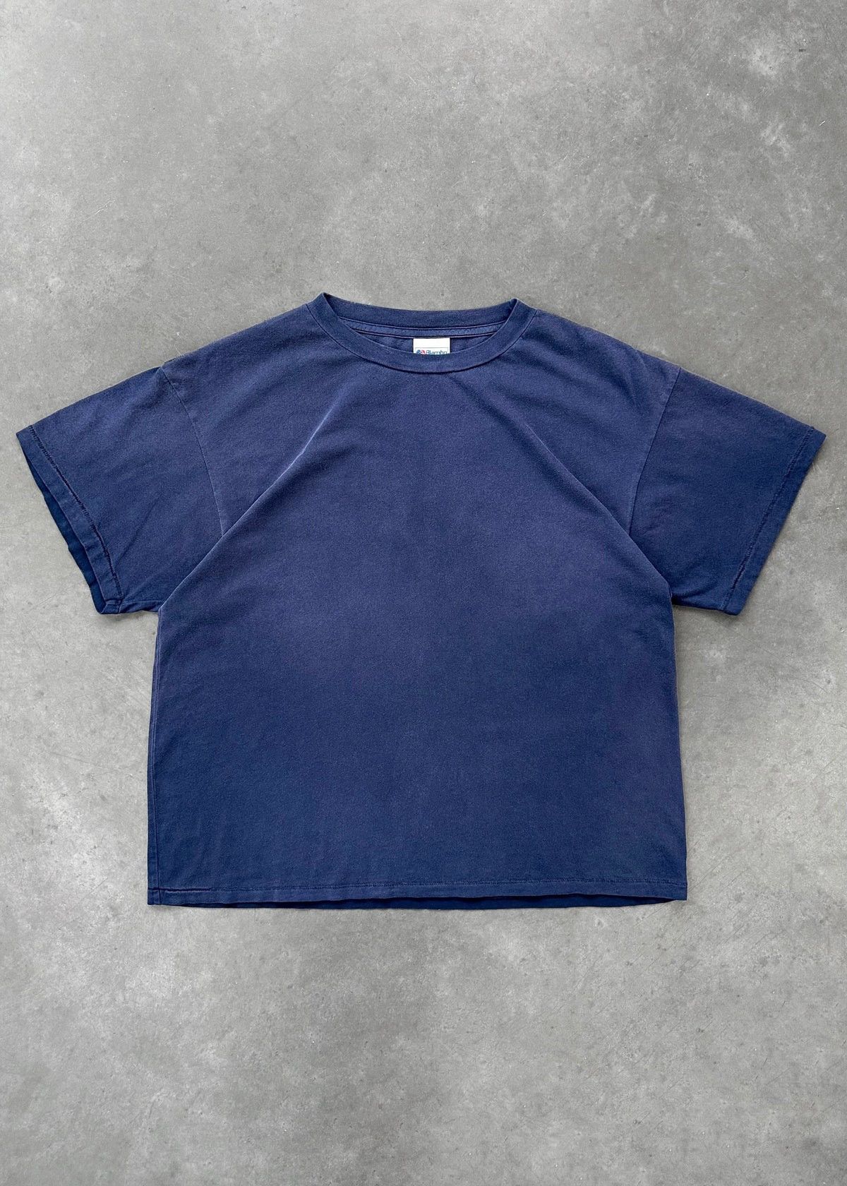 Akimbo Club AKIMBO CLUB “CHAIN-PEEKER” SINGLE STITCHED TEE | Grailed