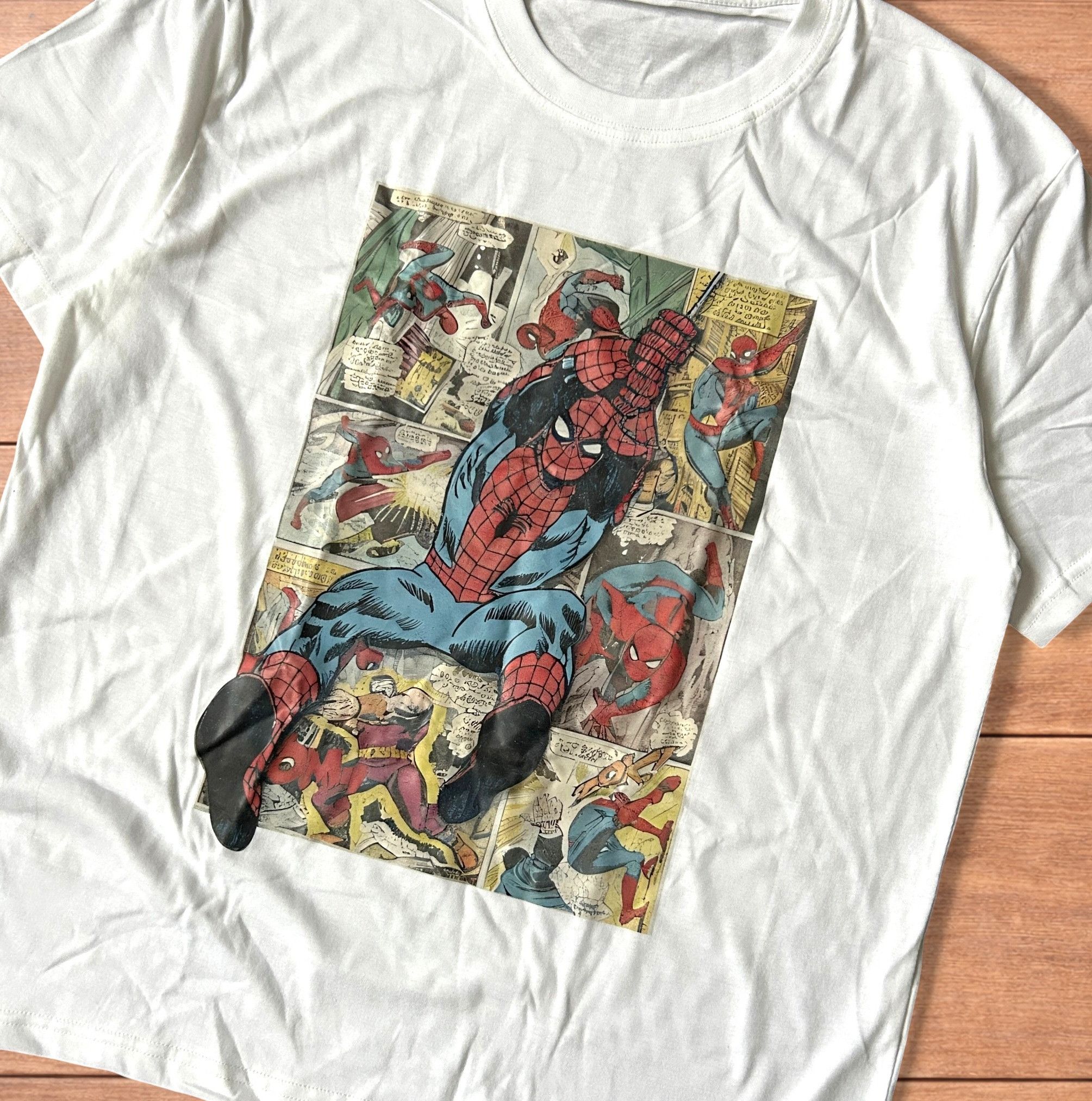 Japanese Brand Vintage style Spiderman tshirt with front graphic in white. Size US L / EU 52-54 / 3 - 3 Thumbnail