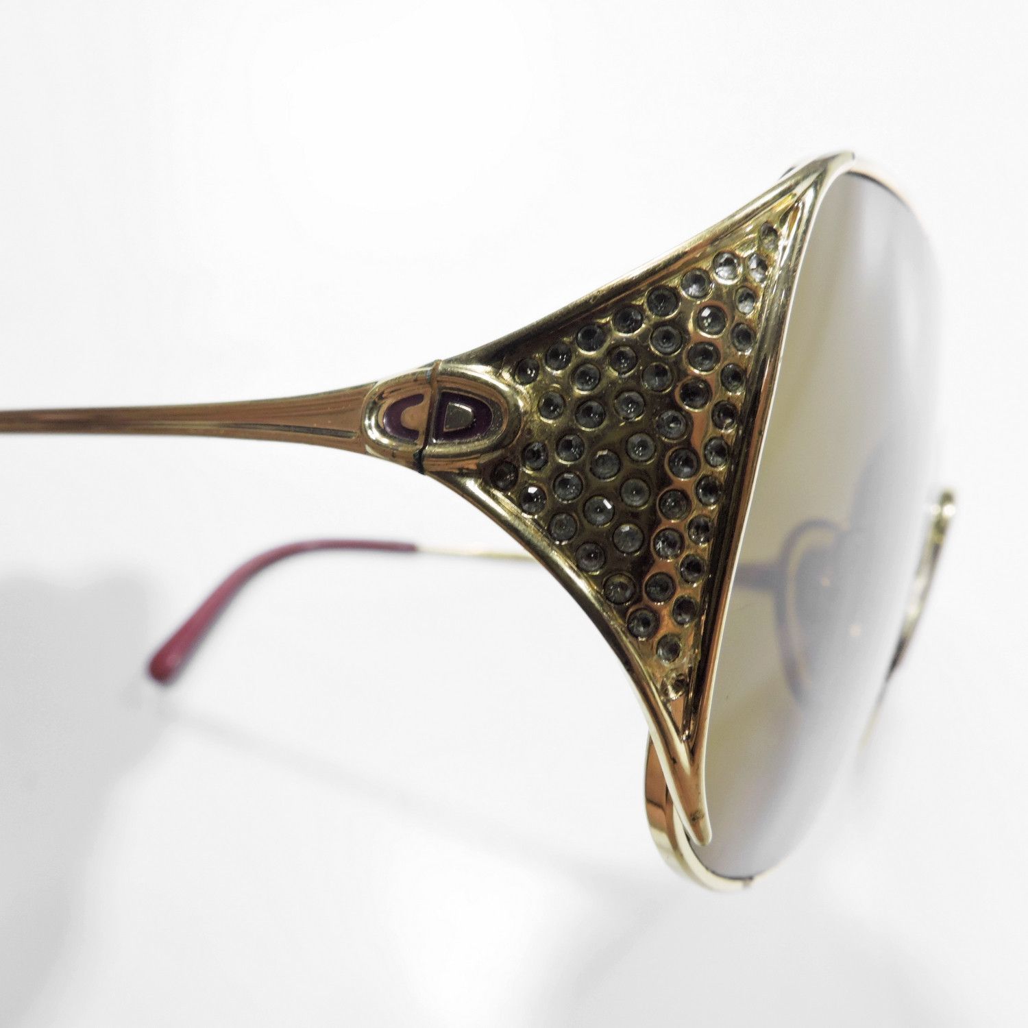 Dior 80’S DIOR GOLD AND CRISTAL BUTTERFLY SUNGLASSES [2362 43] Size ONE SIZE - 9 Thumbnail