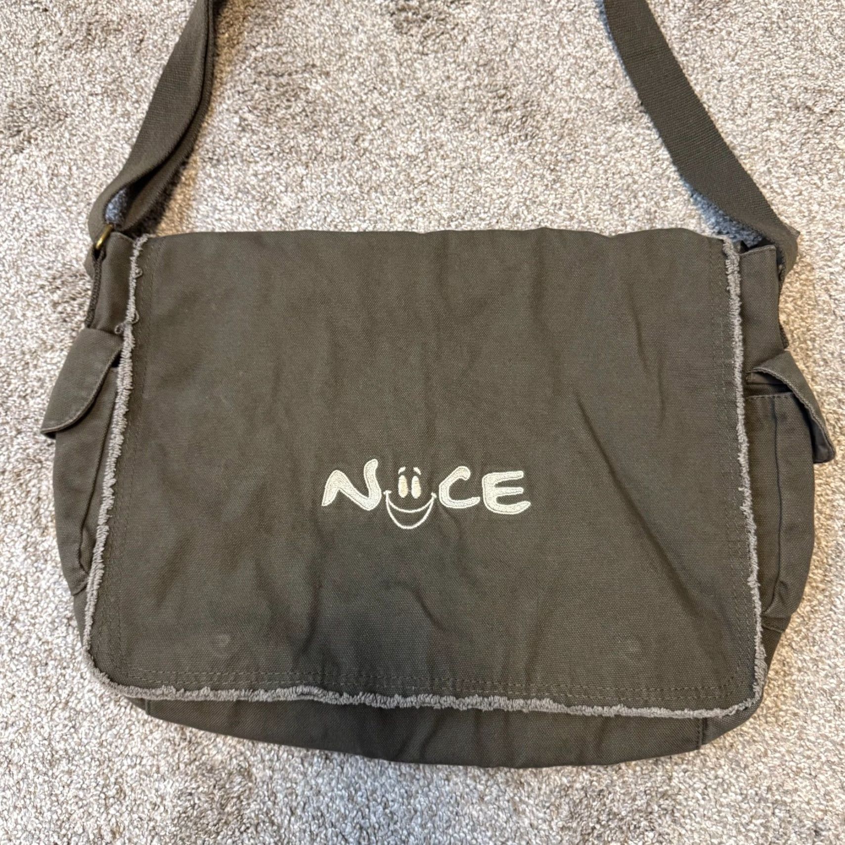 Vintage VINTAGE Crossbody Messenger Bag Canvas Smiley Face Boho Fairy Grunge Cyber Y2K Adult Unisex Green Pigment Canvas Look Grunge Size ONE SIZE - 4 Thumbnail