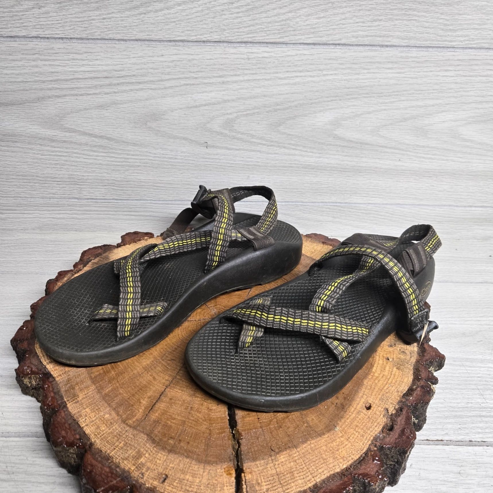 Chaco Chaco Gray Yellow Geometric Strappy Sandals Adjustable Buckle Adult Men's 12 Size ONE SIZE - 2 Thumbnail