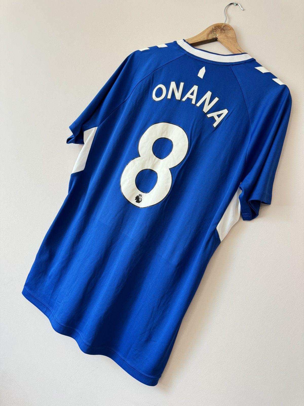 Hummel Onana #8 Everton 2022-2023 Home Soccer Jersey Football Shirt Size US XL / EU 56 / 4 - 4 Thumbnail