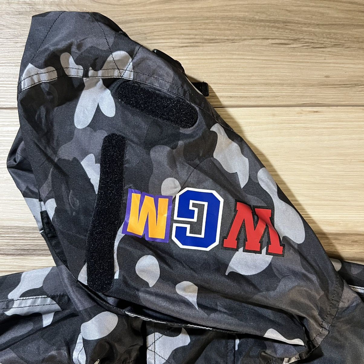Bape BAPE FW19 Black Gradation Camo Shark Mask Windbreaker Jacket Size US L / EU 52-54 / 3 - 6 Thumbnail