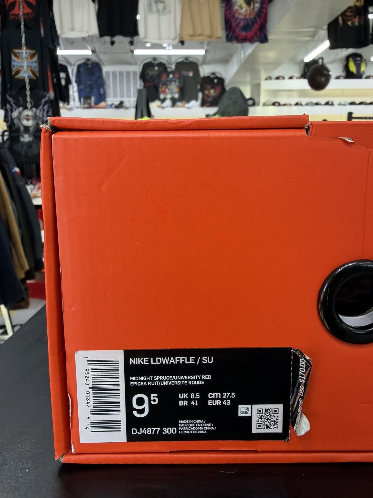 Nike Nike LD Sacai Undercover Waffle University Red Size 9.5 Size US 9.5 / EU 42-43 - 13 Thumbnail