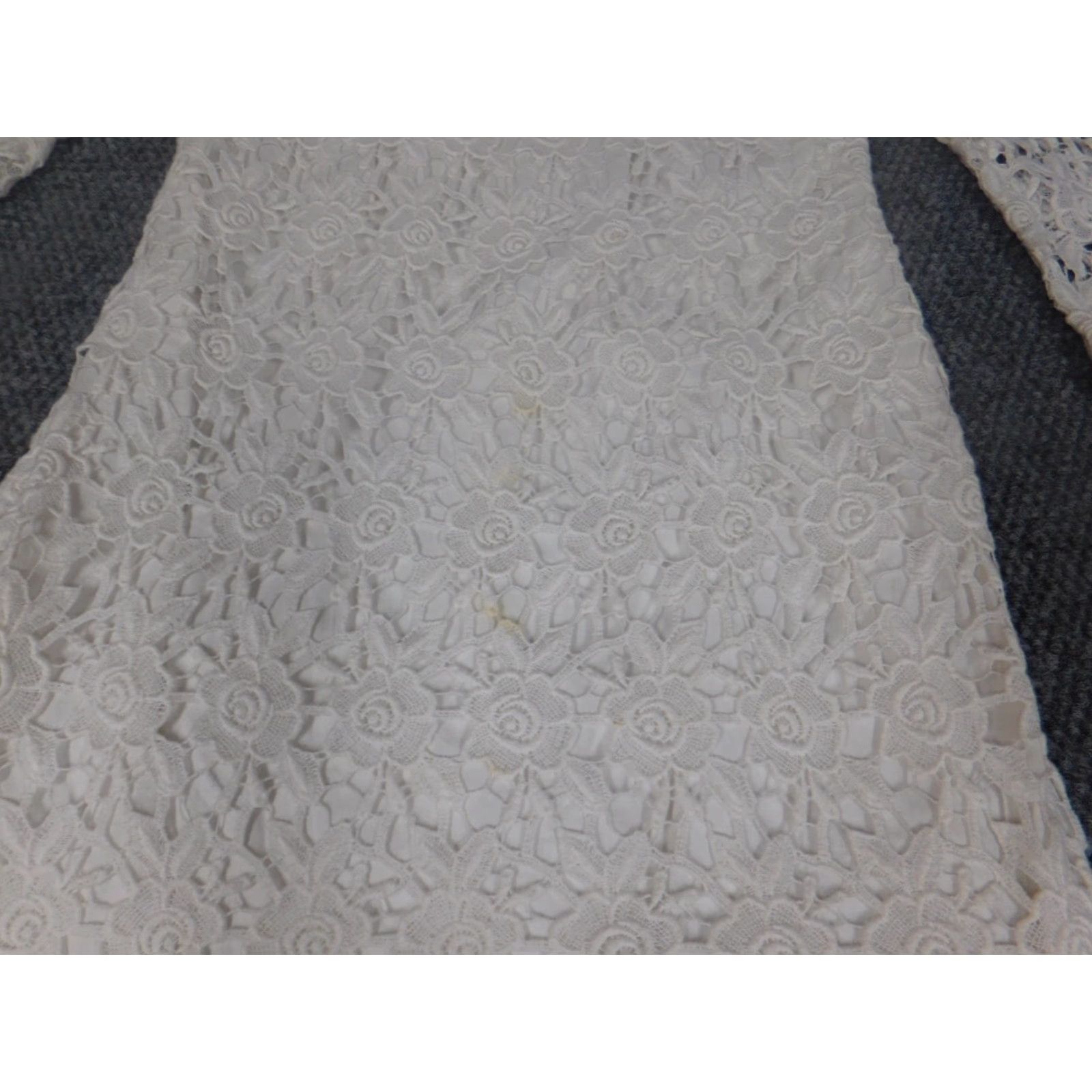 White House Black Market White House Black Market Womens Dress A-Line 6 White Floral Knit Mock Neck Zip Puff Sleeve Knee Length Lined Cotton Rayon Casual Summer Girls/Womens Size M / US 6-8 / IT 42-44 - 3 Thumbnail