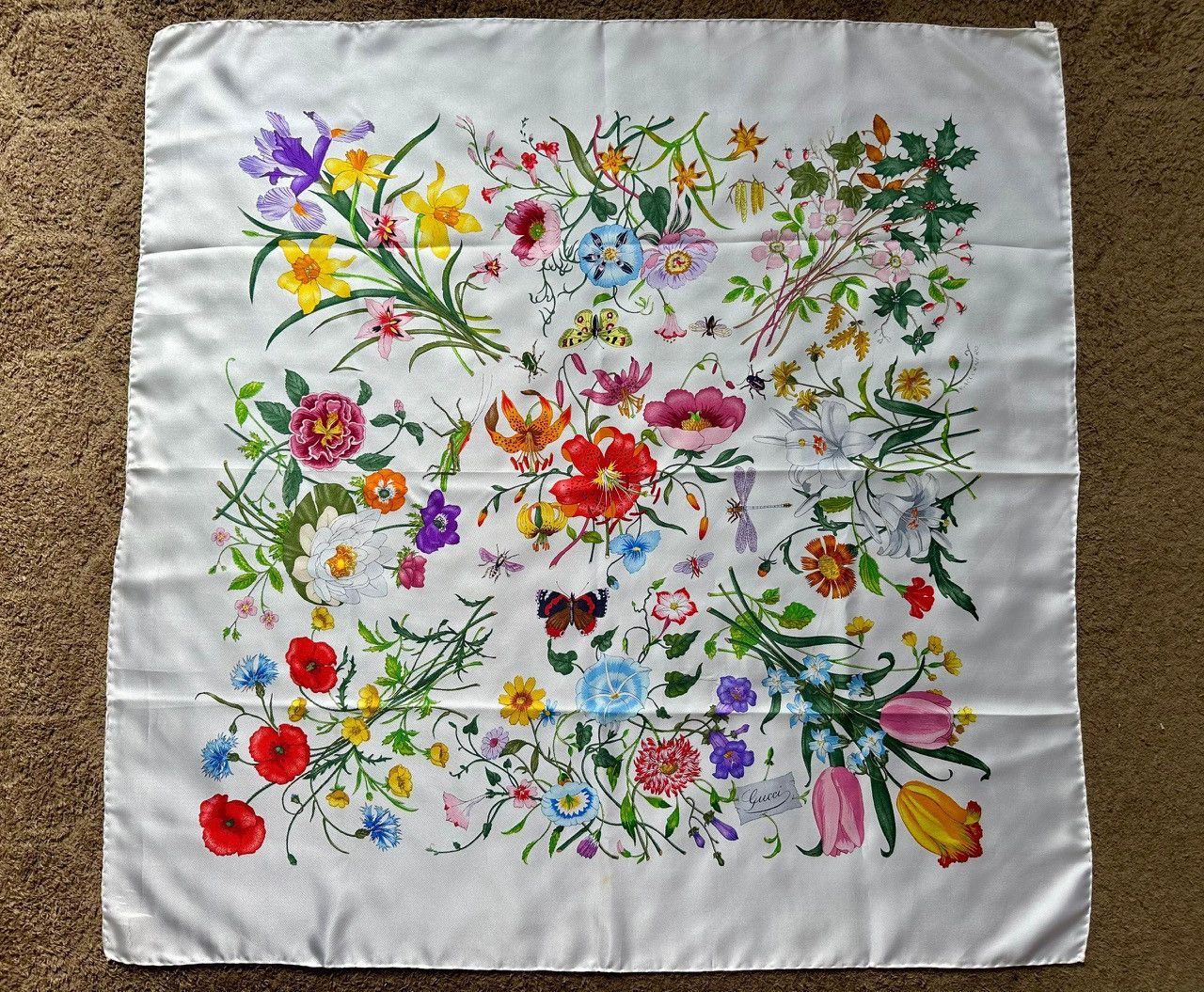 Gucci Authentic Gucci FloraPrinted Silk Twill Carré Scarf Size ONE SIZE - 2 Thumbnail