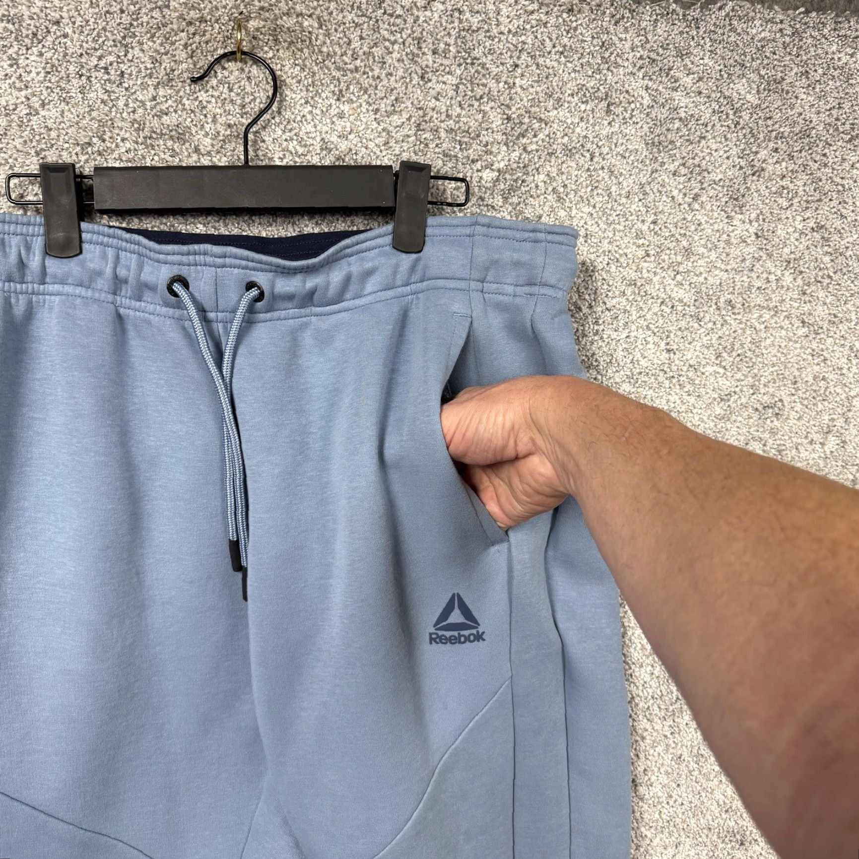 Reebok Reebok Sweatpants Mens Large 34x27 Blue Fleece Jogger Athletic Casual Activewear Gore-Tex? No. Size US 33 - 6 Thumbnail