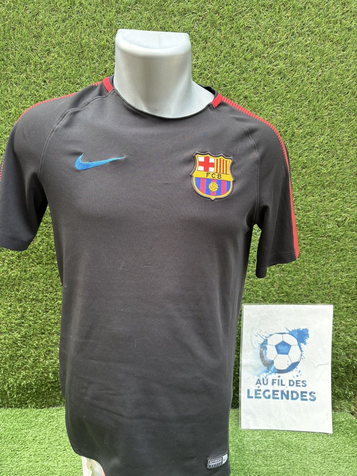 Nike Jersey training barcelona Size US S / EU 44-46 / 1 - 1 Thumbnail