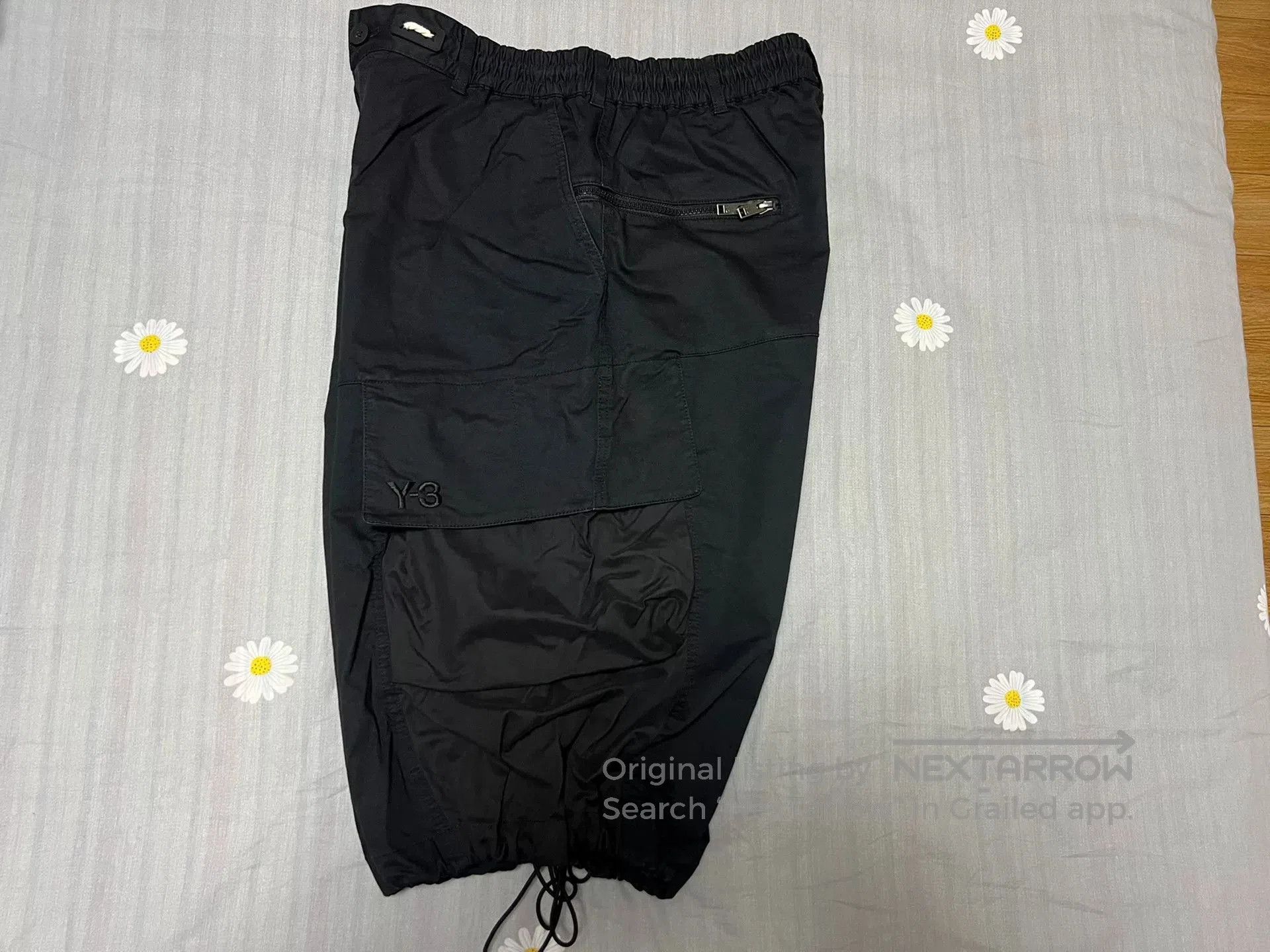 Y-3 Y-3 Black Men's Shorts for Sale. Size US 26 / EU 42 - 5 Thumbnail