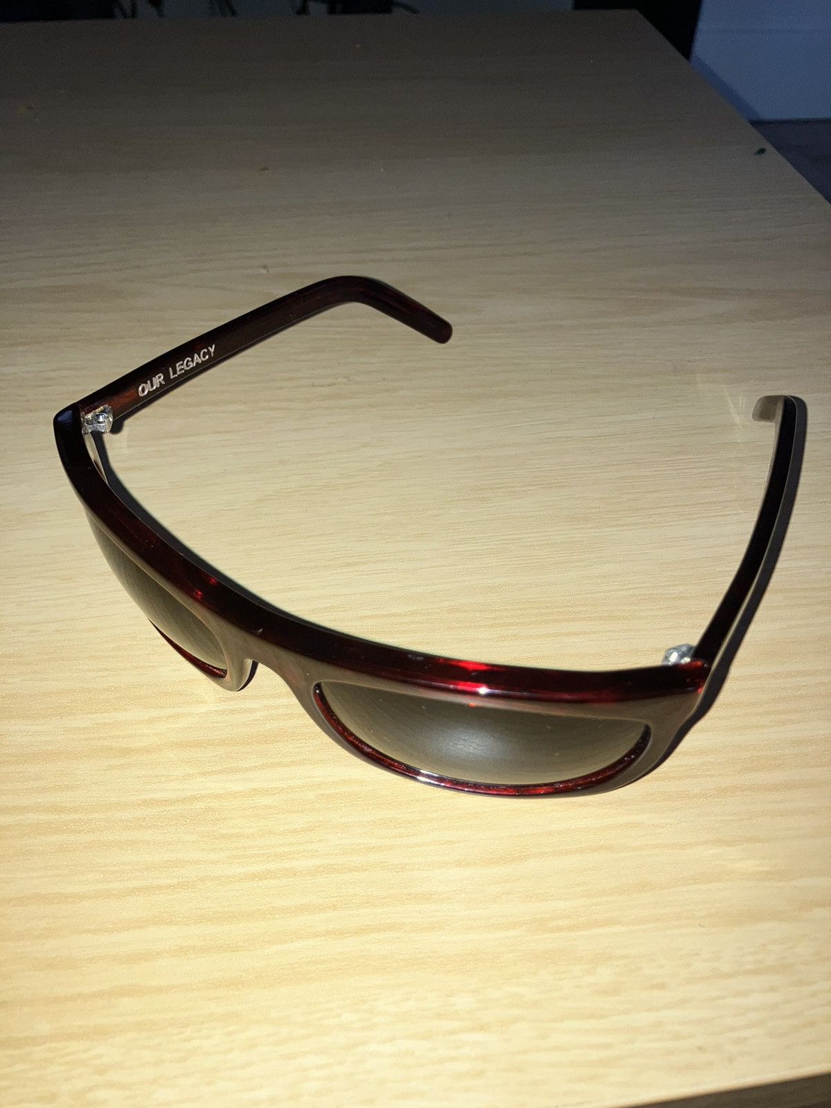 Our Legacy Shelter Sunglasses (Shiny Red Melange) Size ONE SIZE - 7 Thumbnail