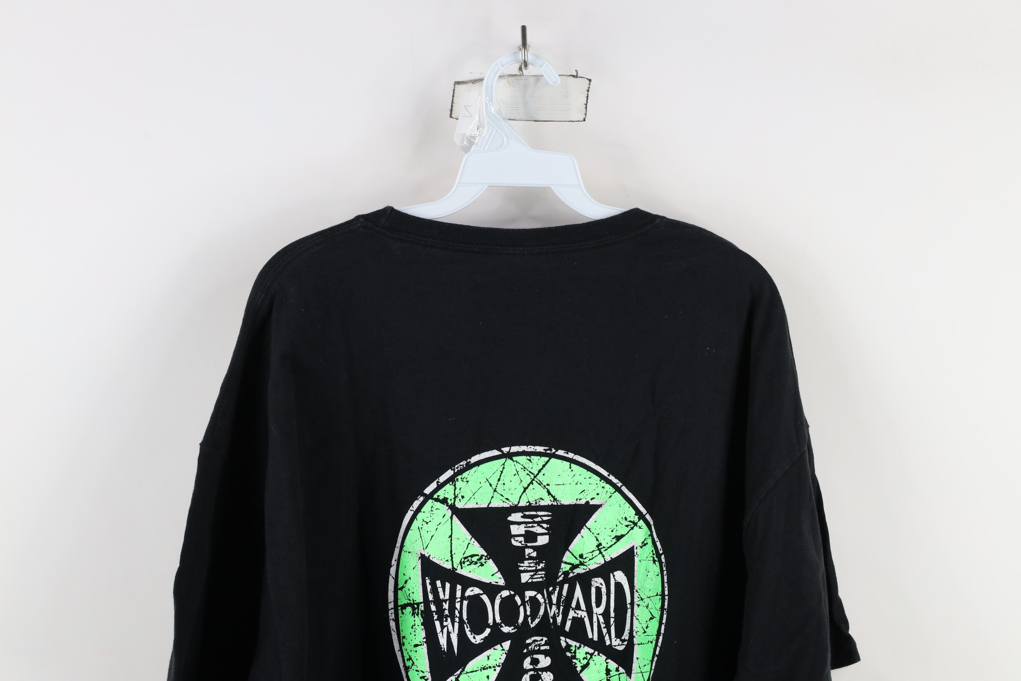Vintage Vintage Y2K 2005 Iron Cross Woodward Dream Cruise T-Shirt Size US XXL / EU 58 / 5 - 10 Thumbnail
