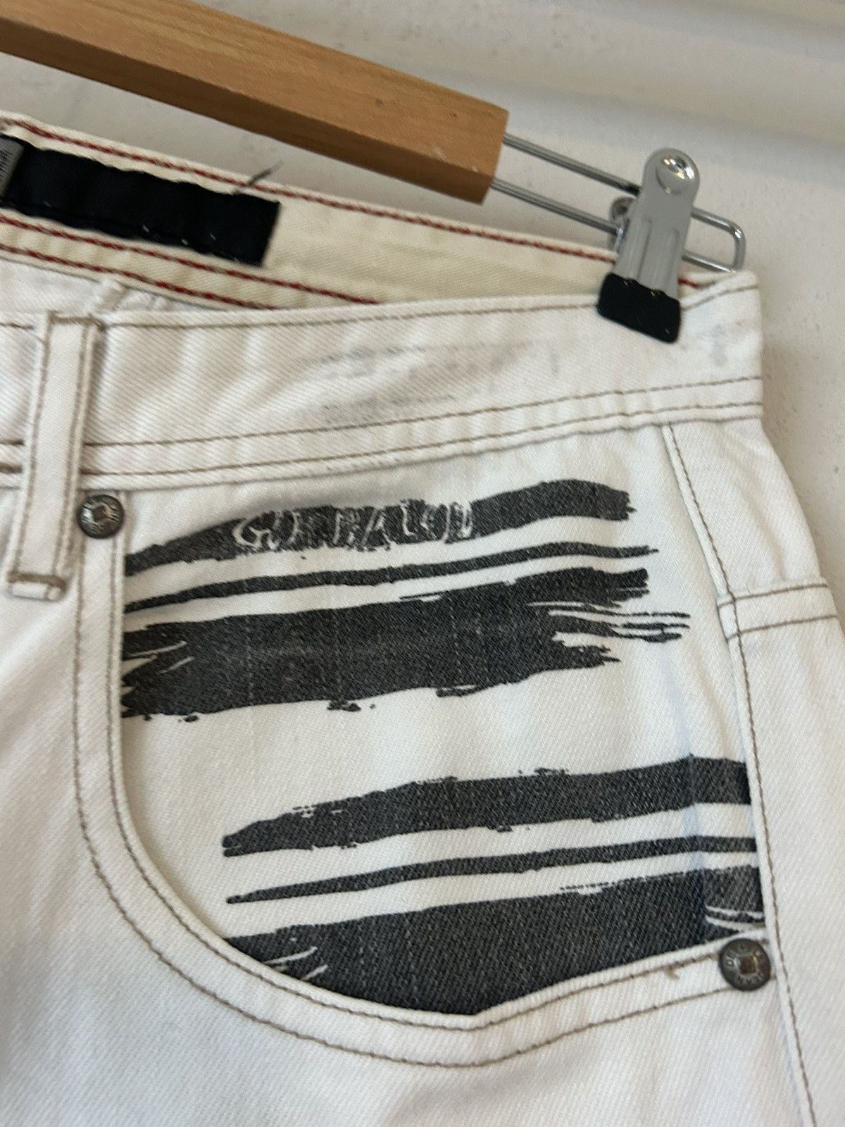 Marithe + Francois Girbaud Martine Françoise Girbaud Graphic Distressed Jeans - Size 32 Size US 32 / EU 48 - 9 Thumbnail