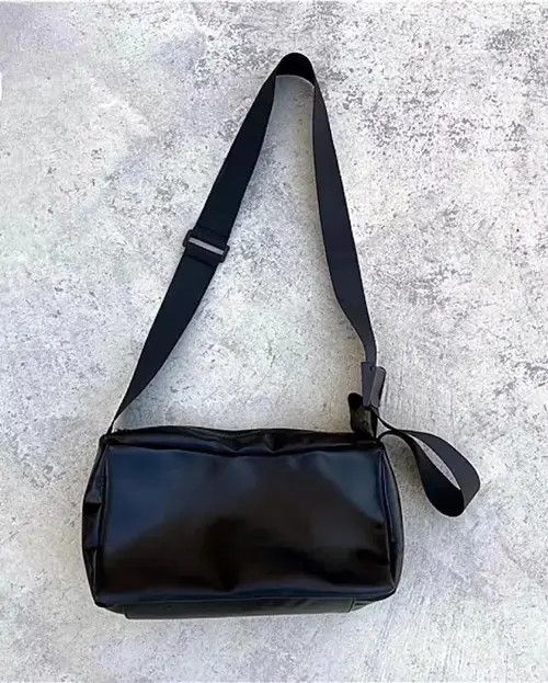 Japanese Brand Korean fashion faux leather shoulder bag messenger bag Size ONE SIZE - 3 Thumbnail