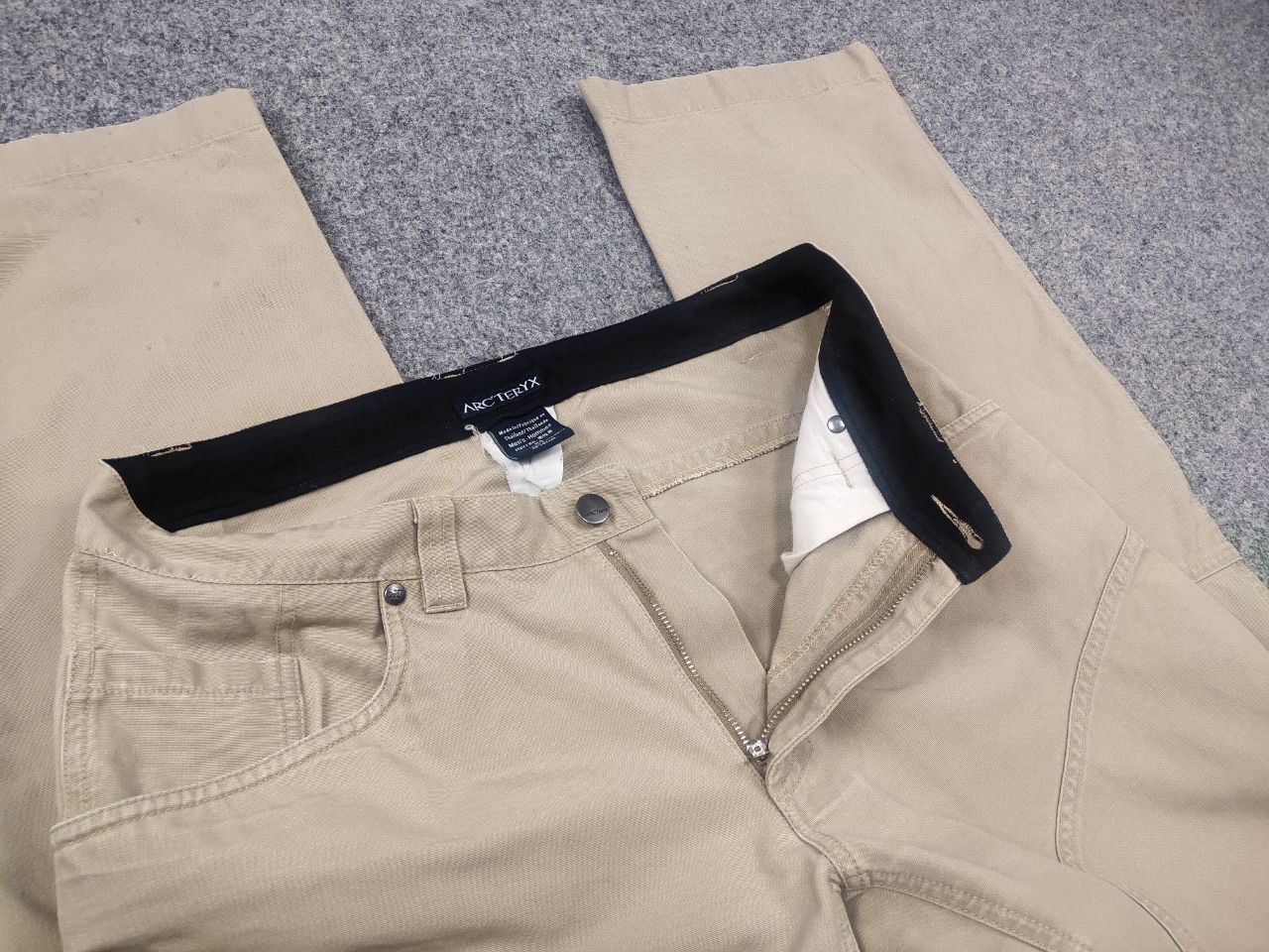 Arc'teryx Vintage Arc'teryx bastion Double Canvas Sand Cargo Pants Size US 32 / EU 48 - 19 Thumbnail