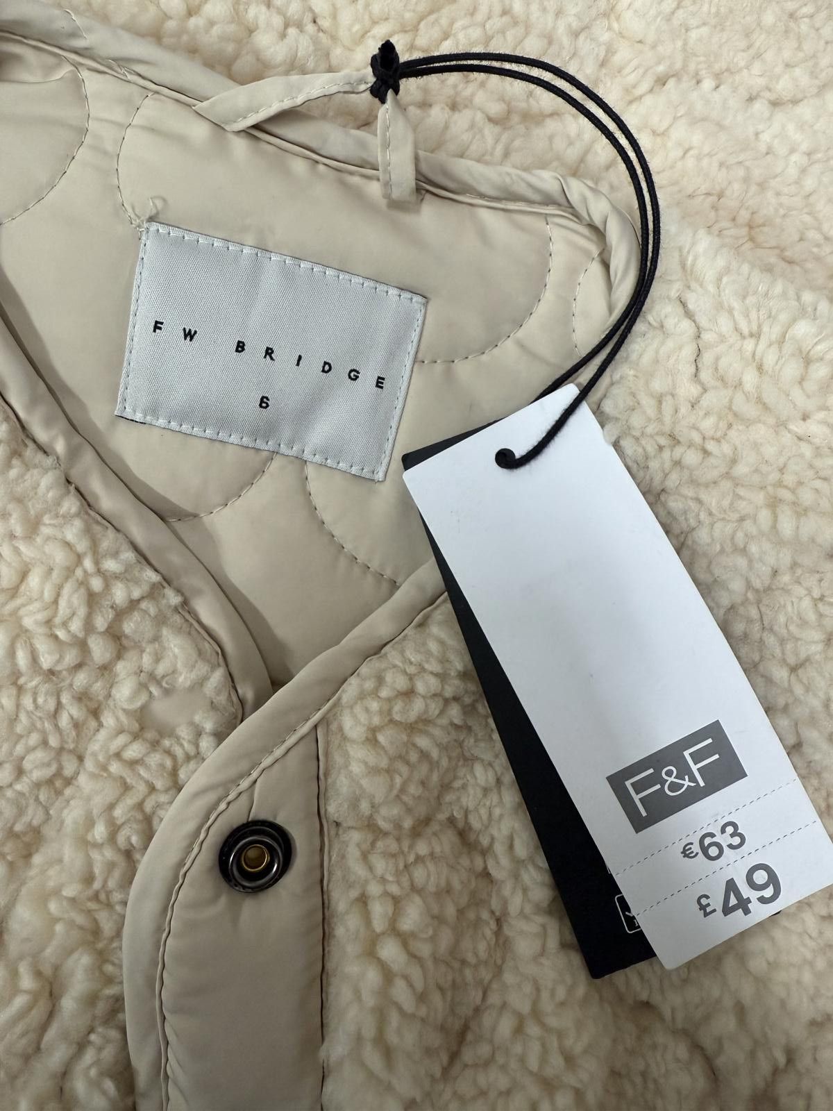 Sci-Fi Fantasy Cream Quilted Sherpa Fleece Jacket with Pockets Size XS / US 0-2 / IT 36-38 - 4 Thumbnail