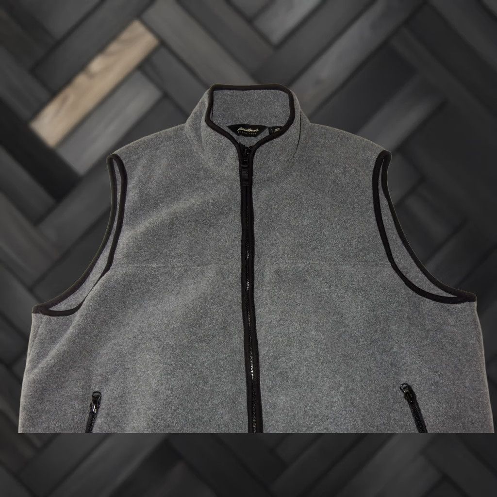 Eddie Bauer VINTAGE Eddie Bauer Vest Men's XL Fleece Gray Polyester Sweater 26 1/2" Chest 28 1/2" Length Mens Size US XL / EU 56 / 4 - 1 Thumbnail