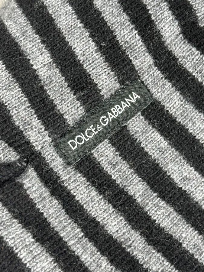 Dolce & Gabbana 2010s Dolce & Gabbana Grey & Black Striped Beanie & Scarf Set Size ONE SIZE - 10 Thumbnail