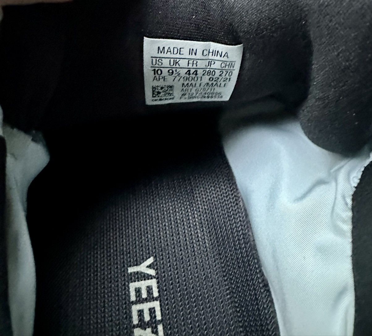 Yeezy Yeezy 700 MNVN light blue (blutin) Size US 9.5 / EU 42-43 - 7 Thumbnail