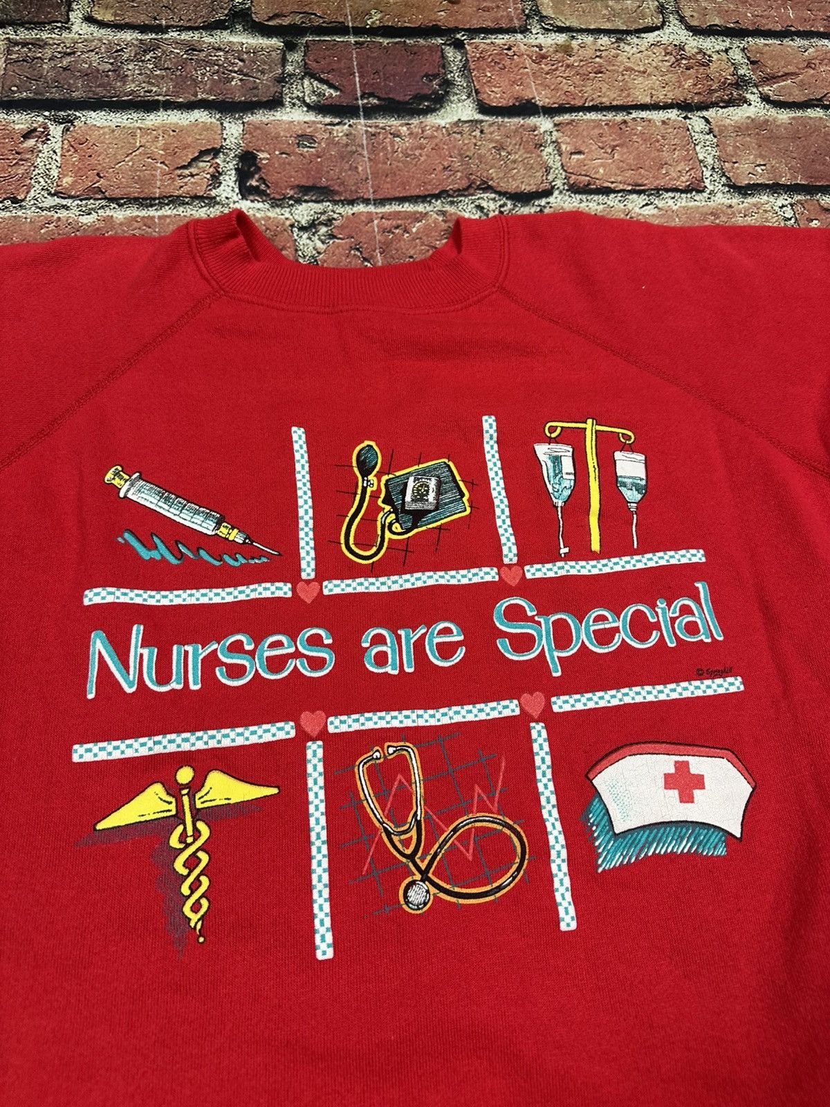Hanes Vintage NURSES ARE SPECIAL Sweatshirt Grannycore 90s Raglan Size US L / EU 52-54 / 3 - 4 Thumbnail