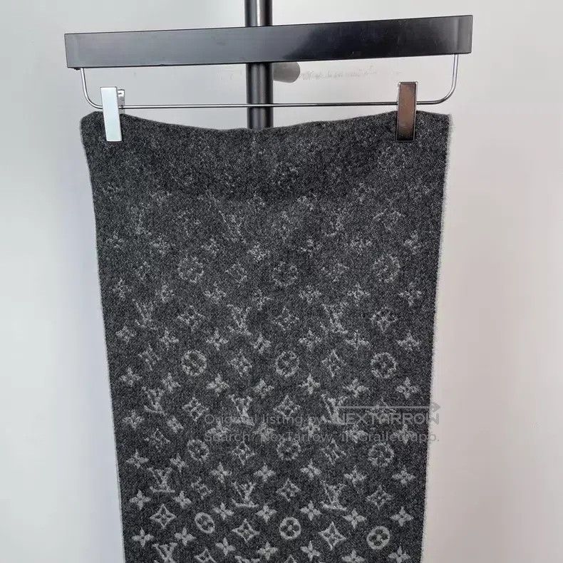 Louis Vuitton Louis Vuitton Black and grey gradient full-print cashmere Size ONE SIZE - 4 Thumbnail