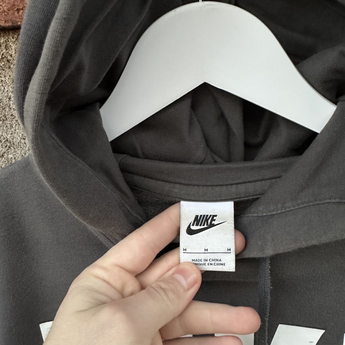 Nike Vintage Nike Hoodie Big Logo Size M Y2K 00s USA Grunge Hype Size US M / EU 48-50 / 2 - 6 Thumbnail