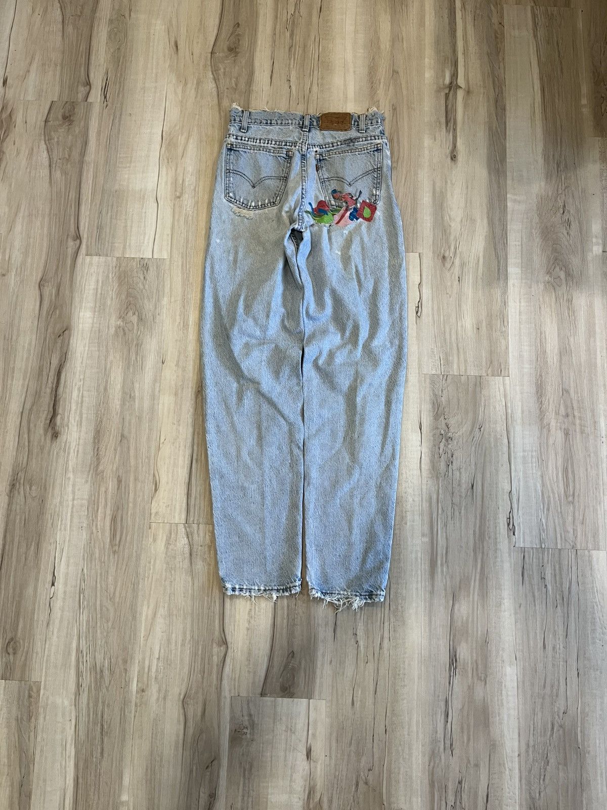 Levi's × Vintage 90s Levi’s 550 made in USA parched jeans Size US 26 / EU 42 - 2 Thumbnail