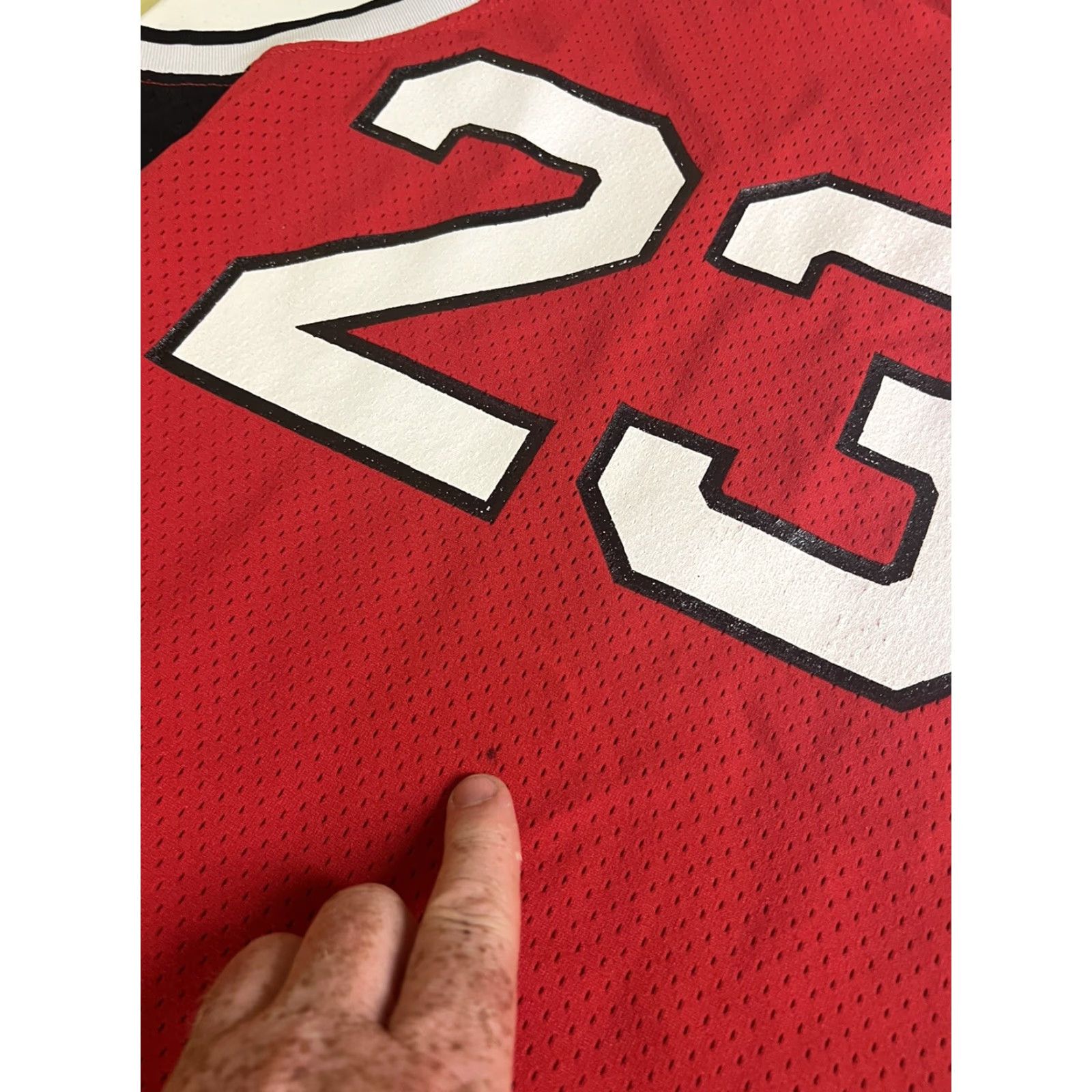 Champion VINTAGE Champion USA Made Red Basketball Jersey #23 College High School L Mens Tank Sleeveless Jersey Basketball Boys Girls Size US L / EU 52-54 / 3 - 5 Thumbnail