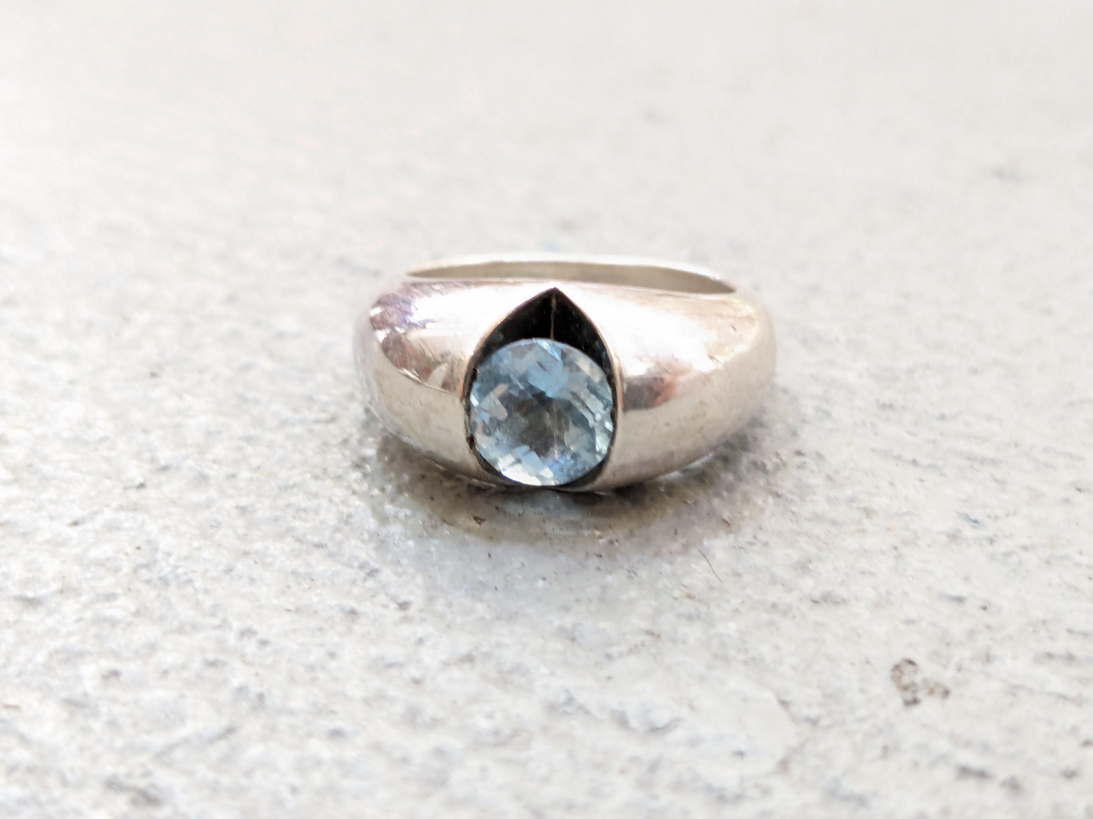 Jewelry Vintage Sterling Silver Ring Blue Topaz Size 6.5 Modern Size ONE SIZE - 3 Thumbnail