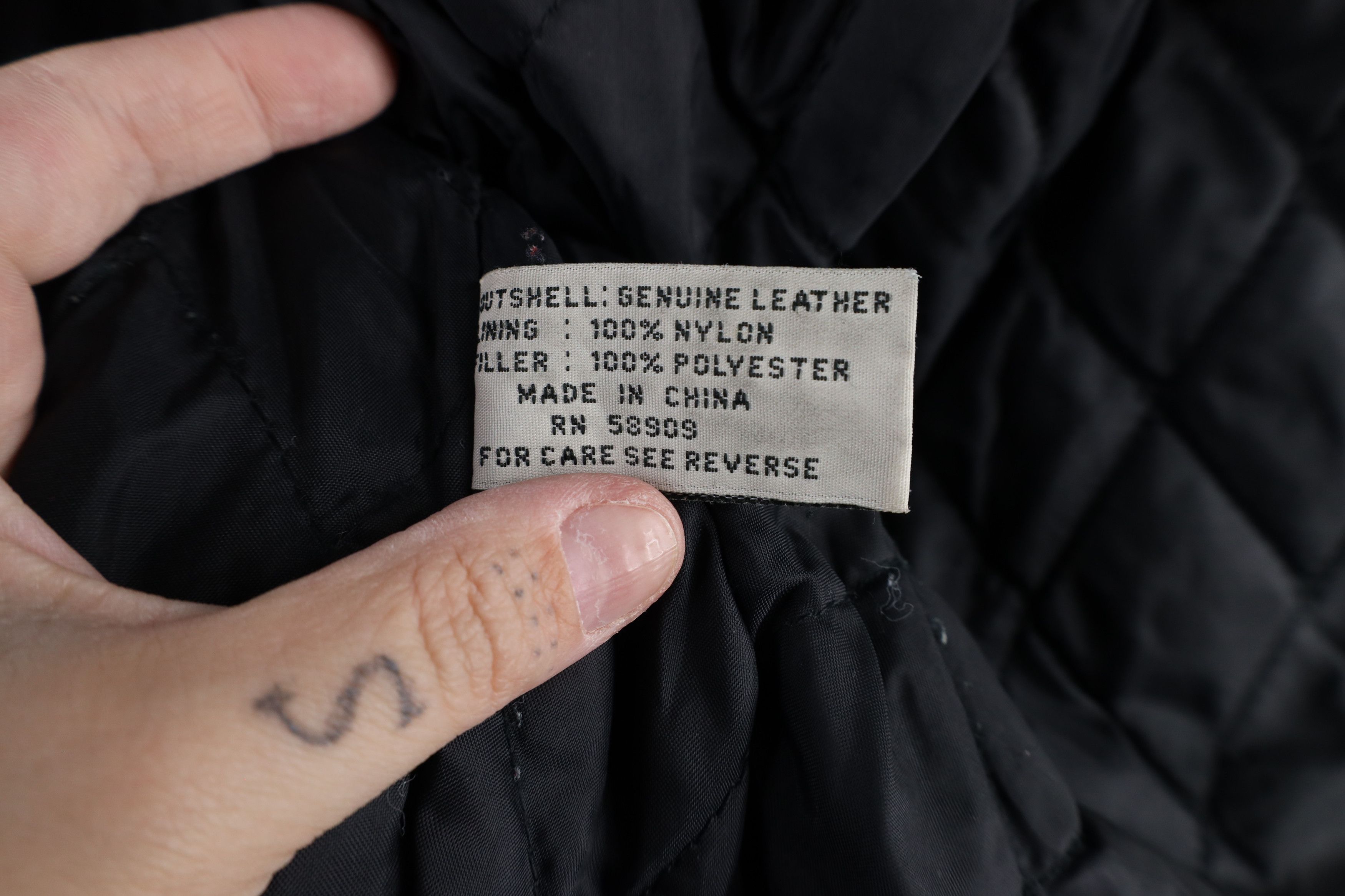 Vintage Vintage 90s Streetwear Quilted Leather Bomber Jacket Black Size US M / EU 48-50 / 2 - 10 Thumbnail