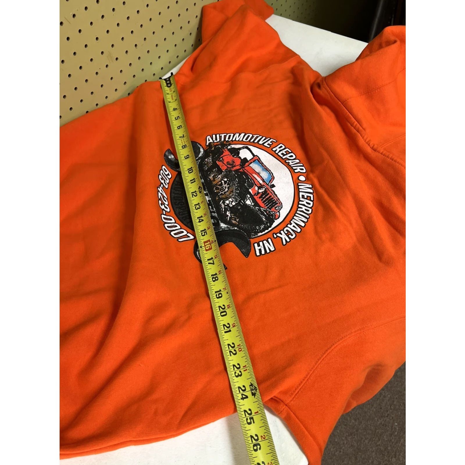 Jeep Holt’s Auto New Hampshire Orange Jeep Hoodie Mens L Pullover Sports Cotton Blend Crewneck Size US L / EU 52-54 / 3 - 7 Thumbnail