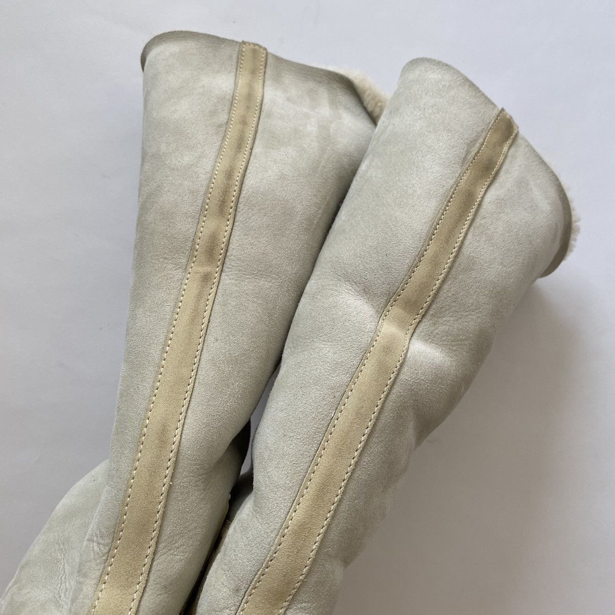 Chanel Chanel 2008 AW CC Logo Shearling Suede Calf Knee Hight Boots Size US 6 / IT 36 - 9 Thumbnail