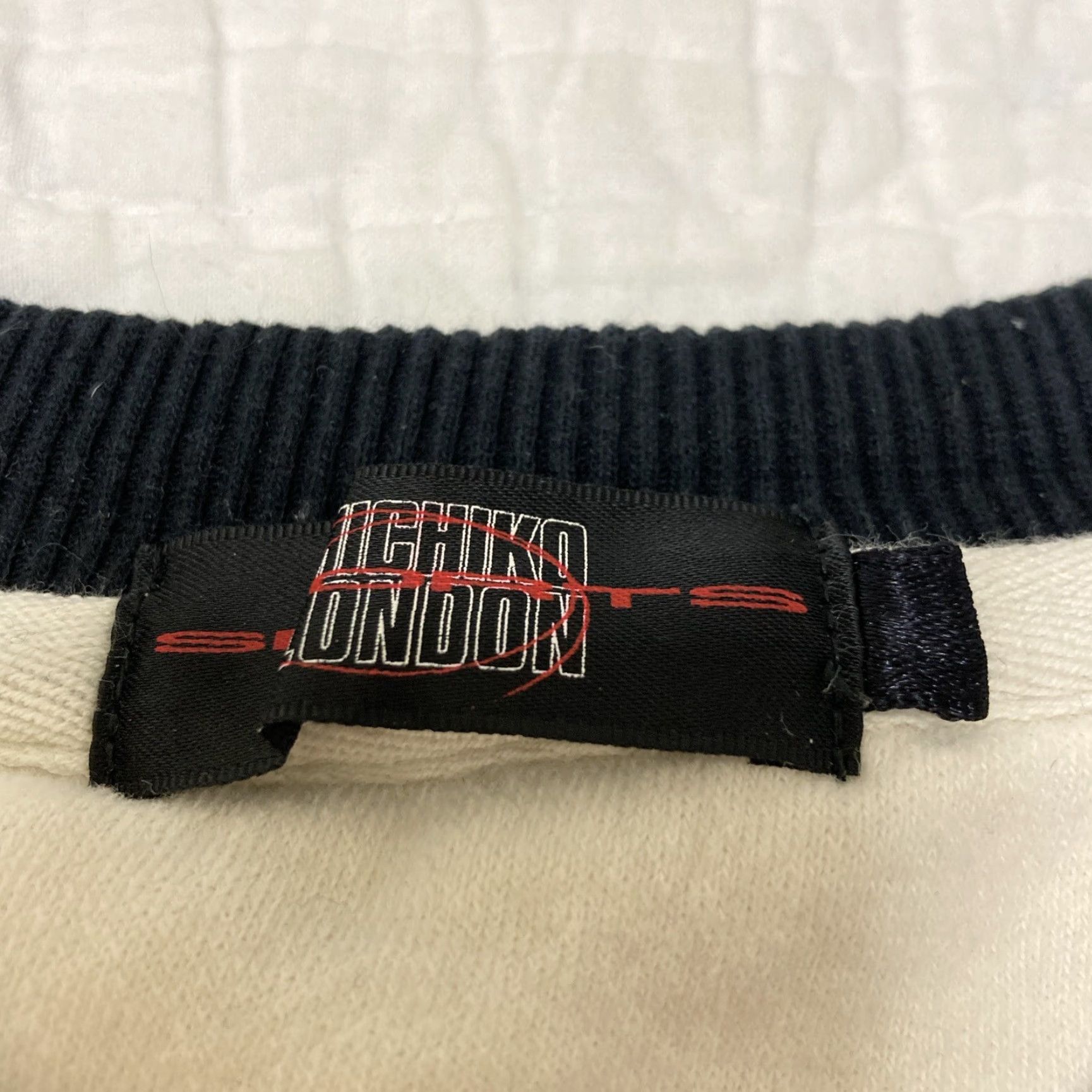 Vintage VINTAGE Michiko London Sports Pullover Sweater Beige Medium Mens Sweater Size US M / EU 48-50 / 2 - 3 Thumbnail