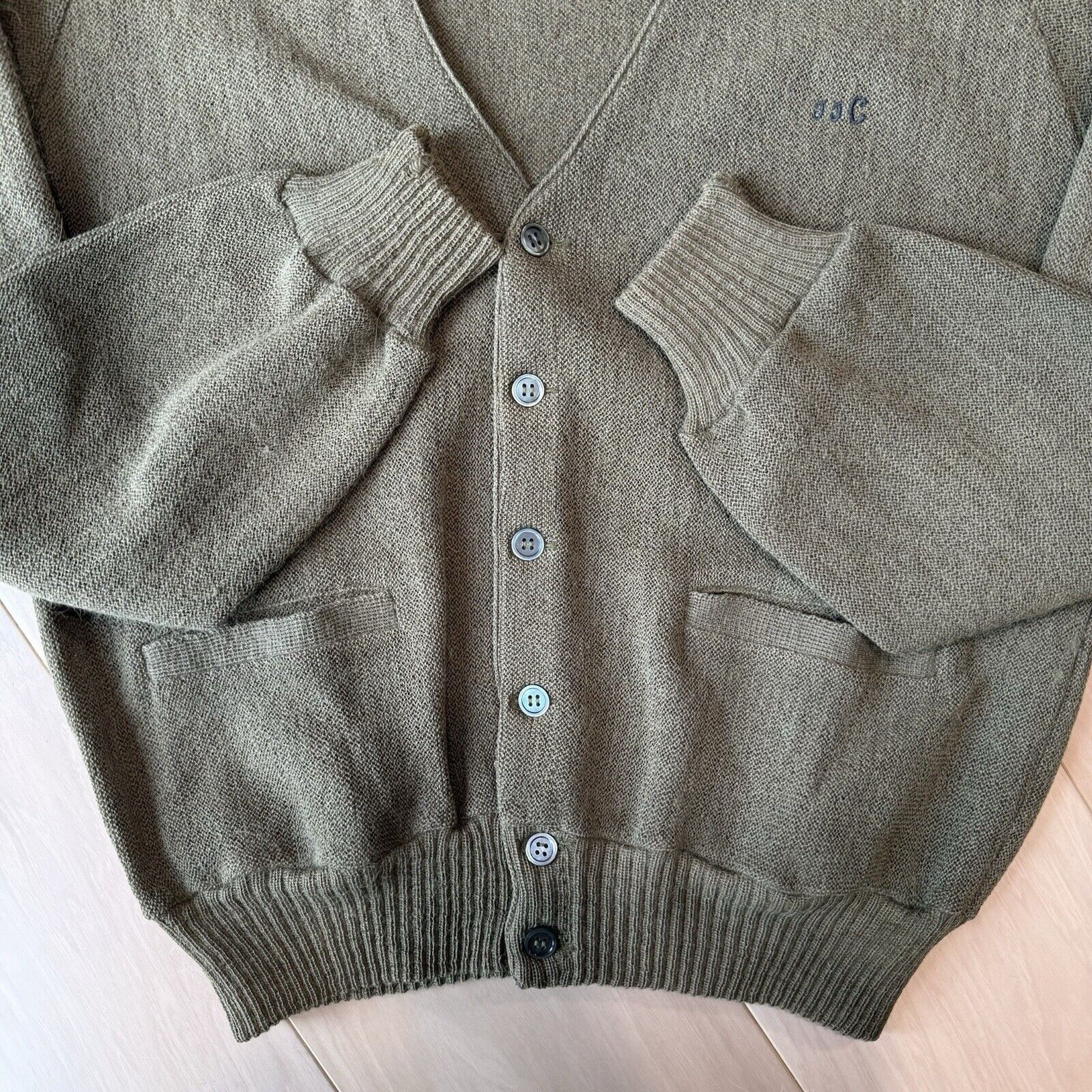 Vintage Vintage Wool Cardigan Small Green 70s Made in USA Union Size US S / EU 44-46 / 1 - 5 Thumbnail