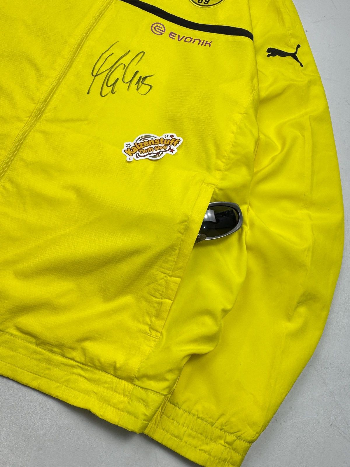 Puma [SIGNED] Mats Hummels Borussia Dortmund 2012 Puma Jacket Size US XXL / EU 58 / 5 - 9 Thumbnail