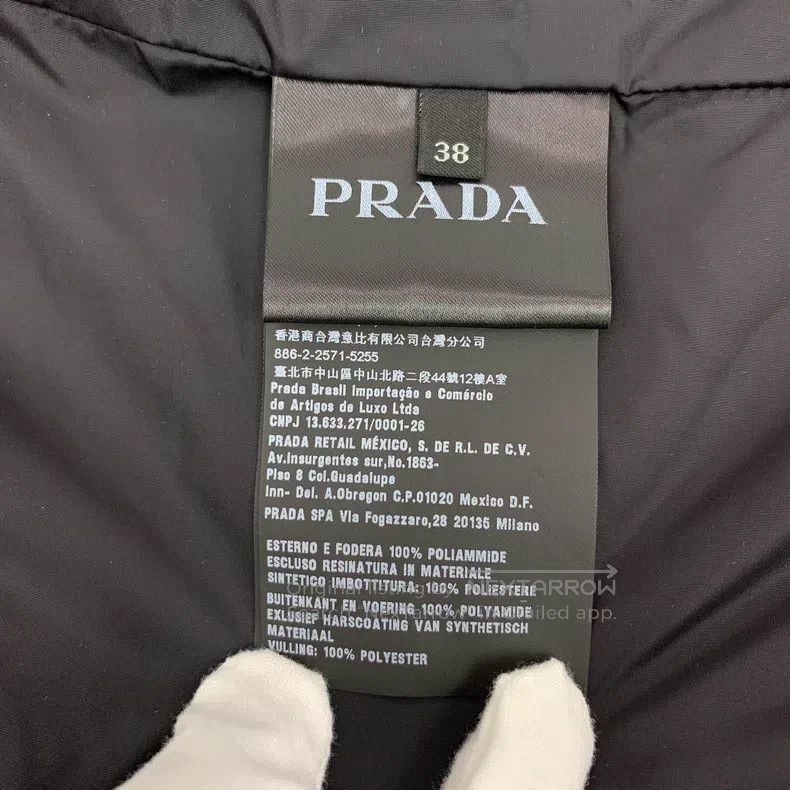 Prada Prada Black hooded zipper long-sleeved down jacket Size XS / US 0-2 / IT 36-38 - 6 Thumbnail