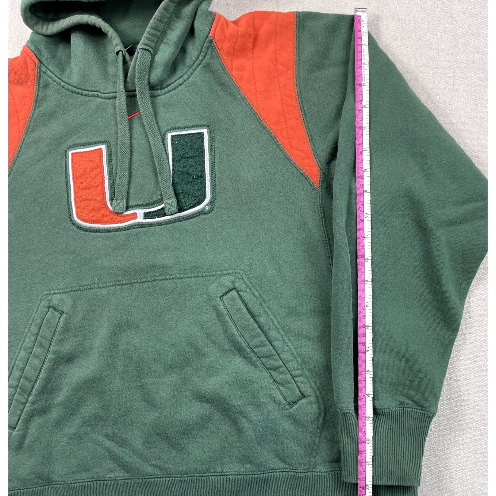 Nike VINTAGE Nike Miami Hurricanes Hoodie Sweatshirt Mens Center Swoosh College Football M Green Logo Pullover Hooded Football Mens Size US M / EU 48-50 / 2 - 5 Thumbnail