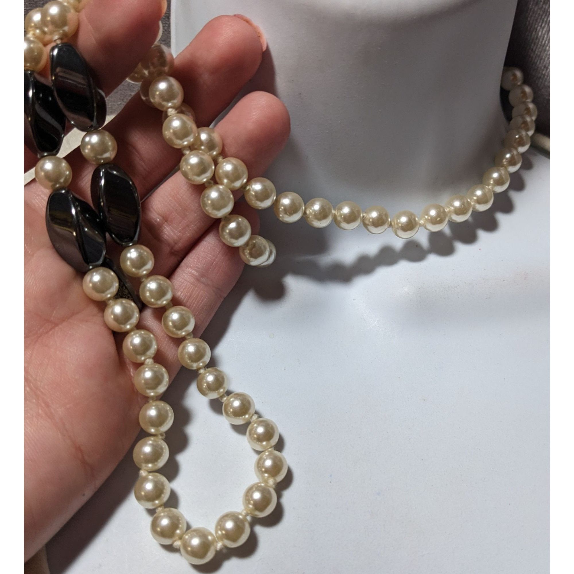 Other Glass Pearl Hematite Accent Beaded Necklace Size ONE SIZE - 6 Thumbnail