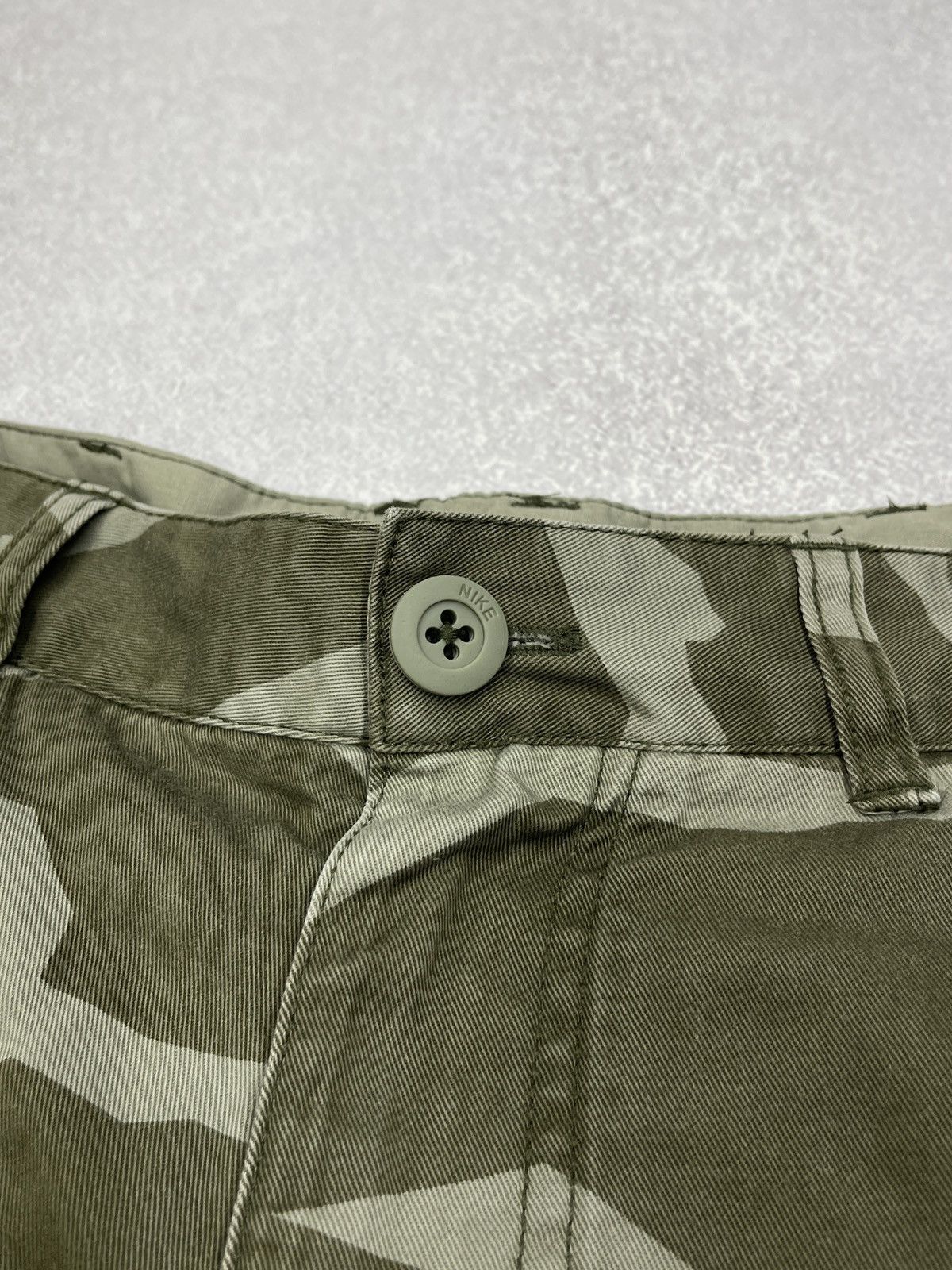Nike Vintage Nike Military Cargo Shorts Camo Y2K ACG TECH Size M Size US 32 / EU 48 - 8 Thumbnail