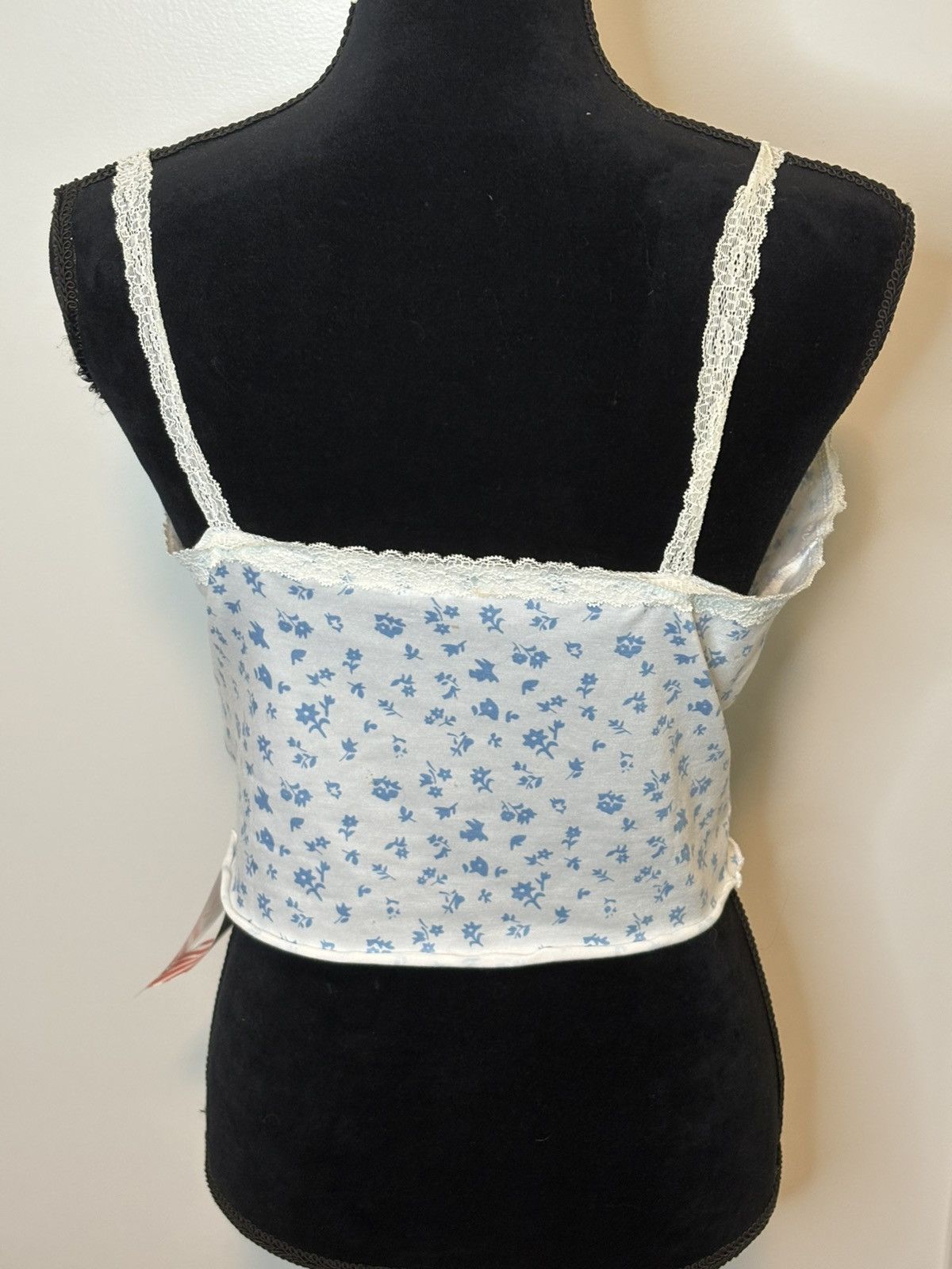 Shein (Romwe) NWT Floral Tank Top: Size Large (US 8/10) Size L / US 10 / IT 46 - 2 Thumbnail