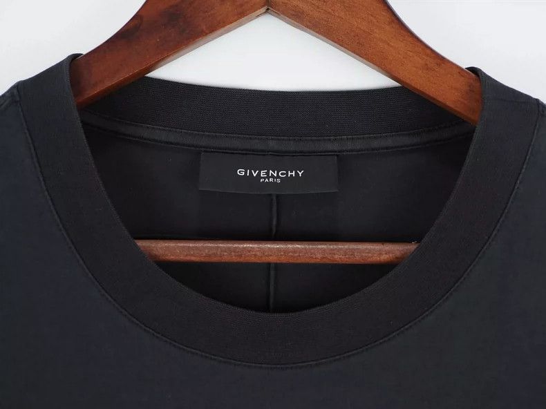 Givenchy Givenchy Black wreath nude short-sleeved shirt 2506-Nextarr Size US L / EU 52-54 / 3 - 3 Thumbnail